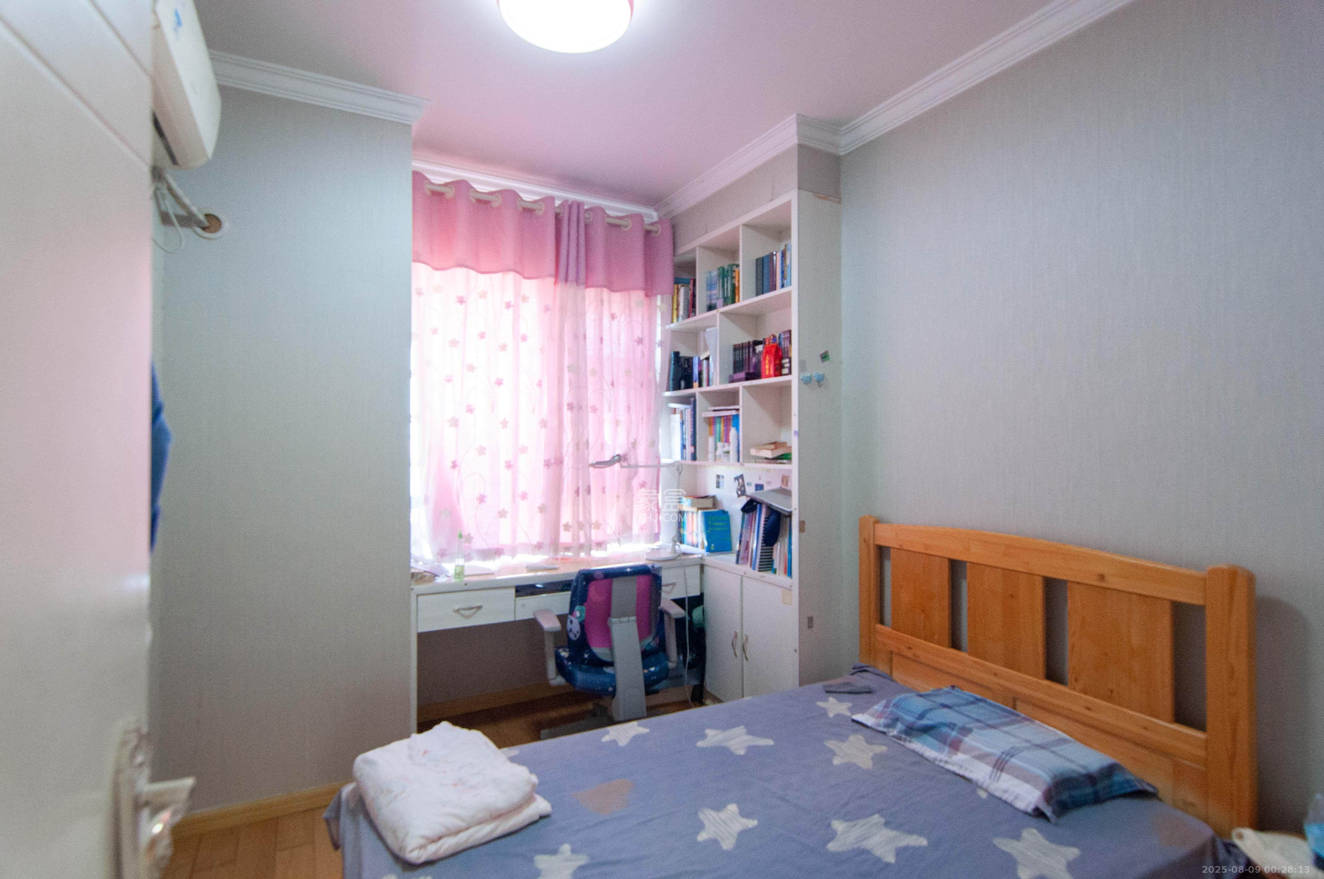 中海梅溪湖壹号  3室2厅1卫    118.0万其他