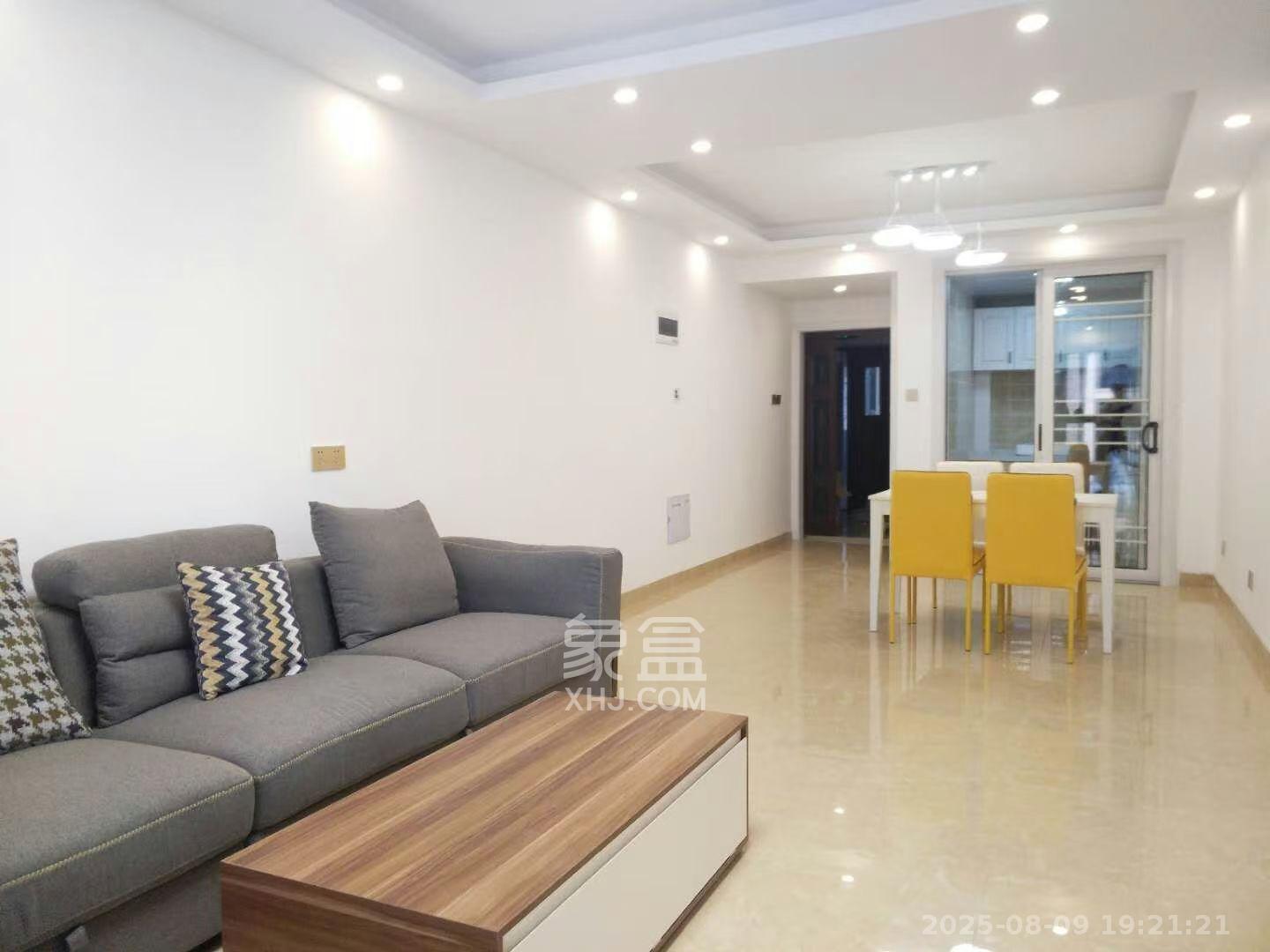 鑫远悦城(鑫远悦时代) 3室2厅1卫 2500.00元/月 鑫远悦城(鑫远悦时代) 3室2厅1卫 2500.00元/月室内图