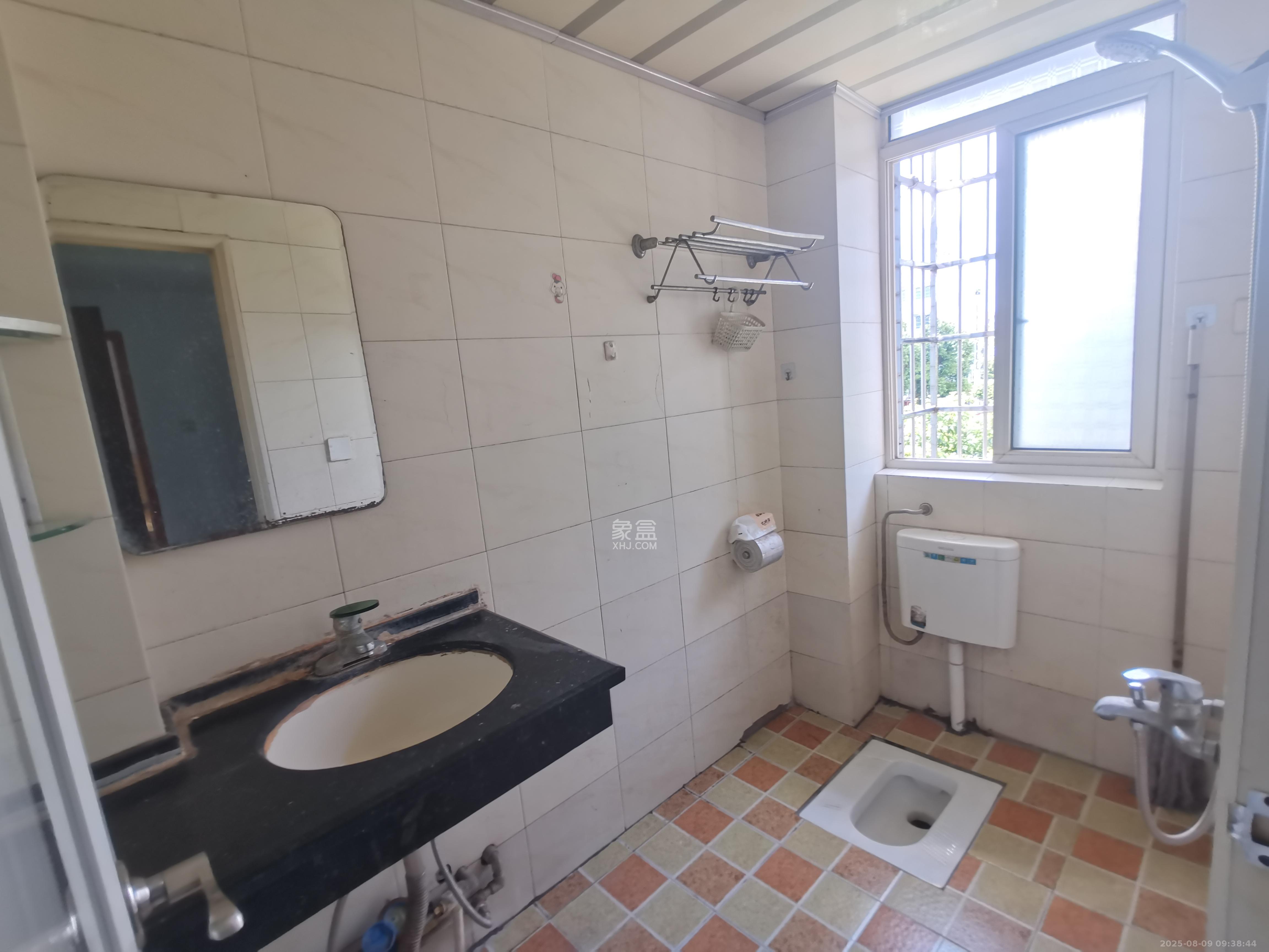 五一新村安置小区(永定社区、永兴社区、永祥社区) 1室0厅1卫 1100.0元/月 五一新村安置小区(永定社区、永兴社区、永祥社区) 1室0厅1卫 1100.0元/月室内图