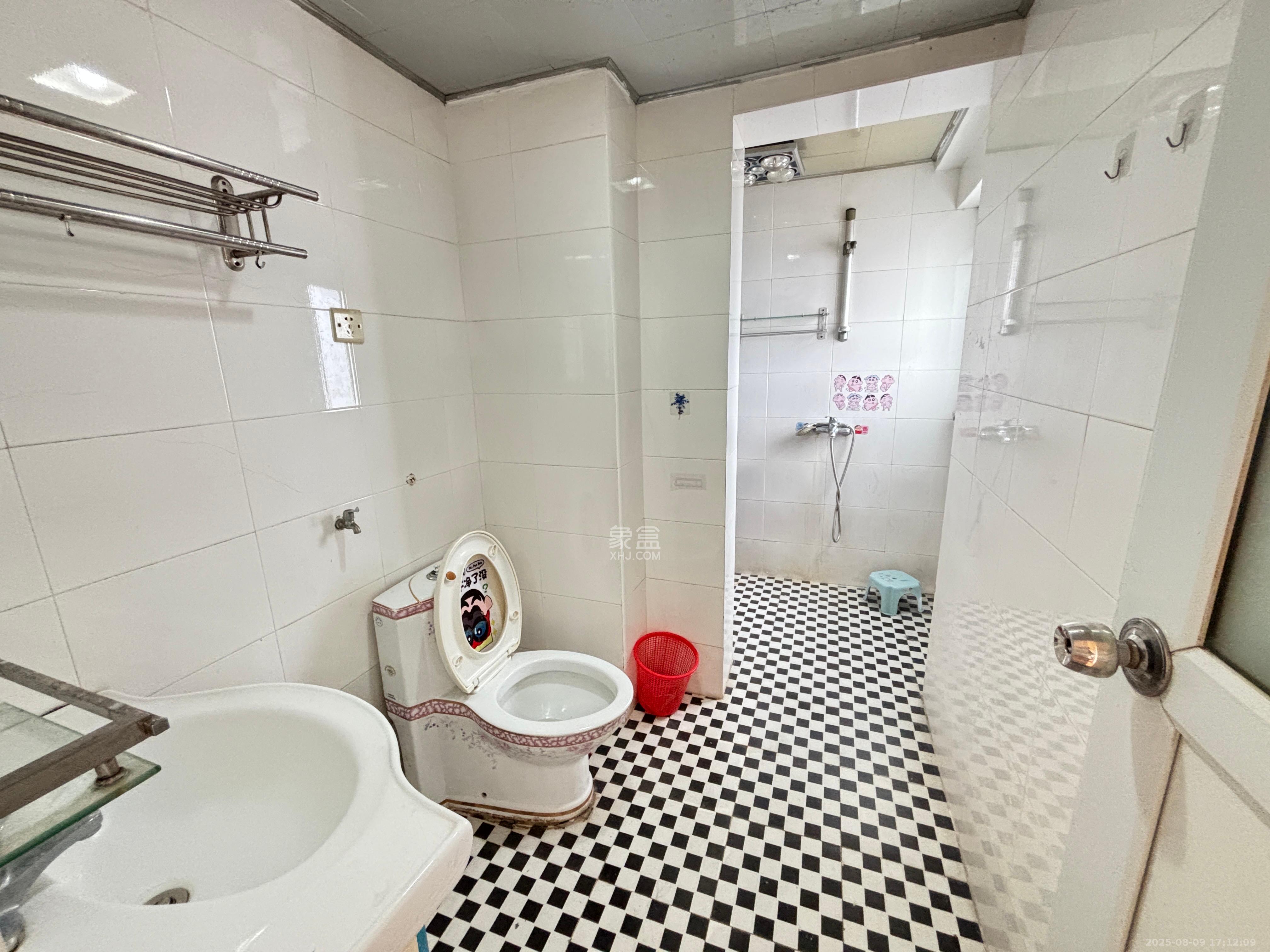 晶华美地  2室2厅1卫    1400.0元/月 晶华美地  2室2厅1卫    1400.0元/月室内图