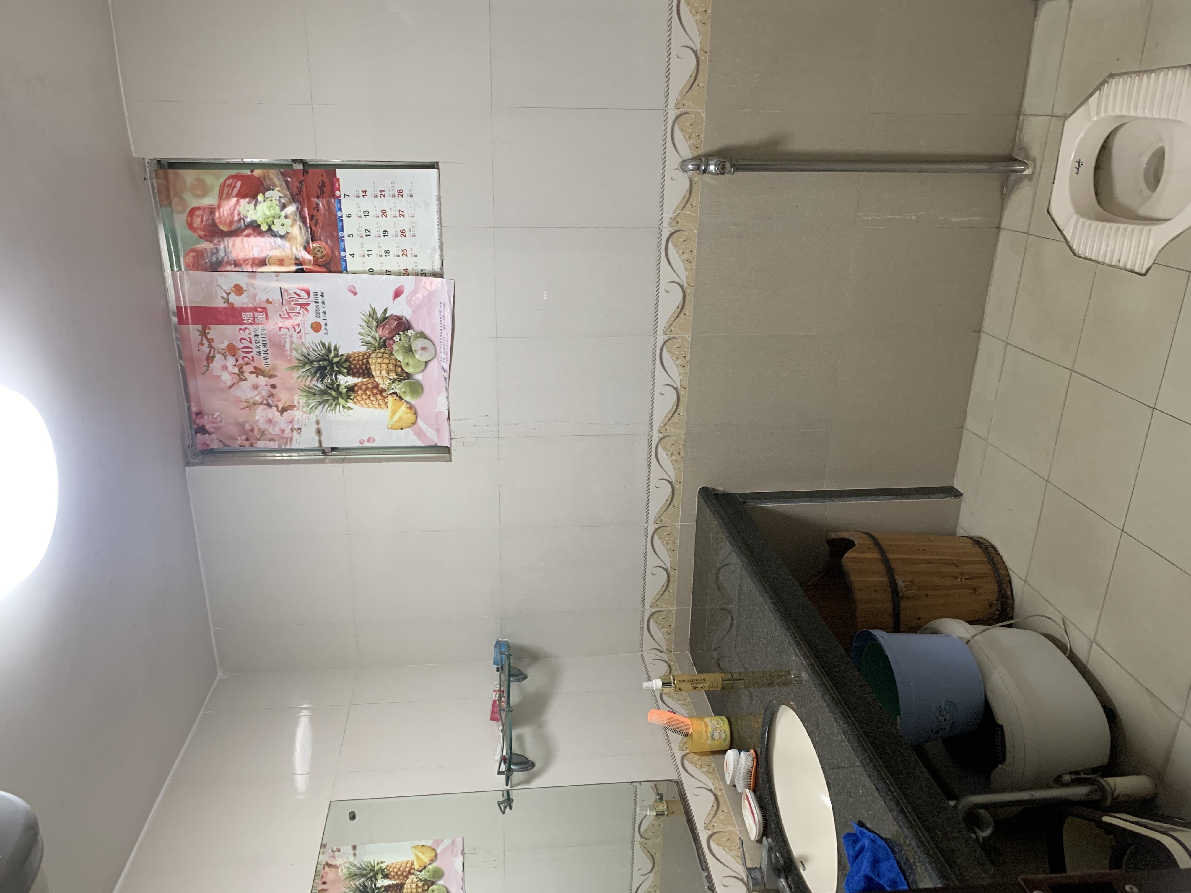 广昌花园  4室2厅2卫   154.00万客厅