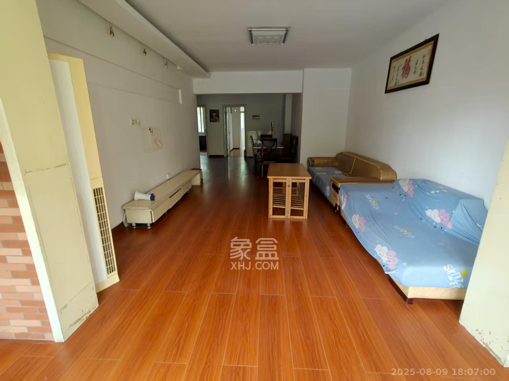咸嘉新村悦峰园  3室2厅1卫   2600.00元/月室内图