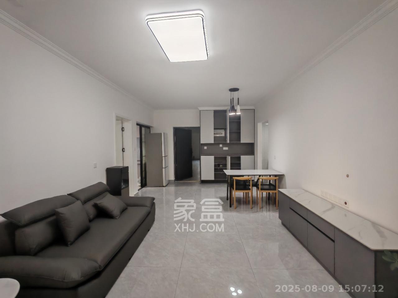 唐桂家园  3室1厅1卫   2200.00元/月