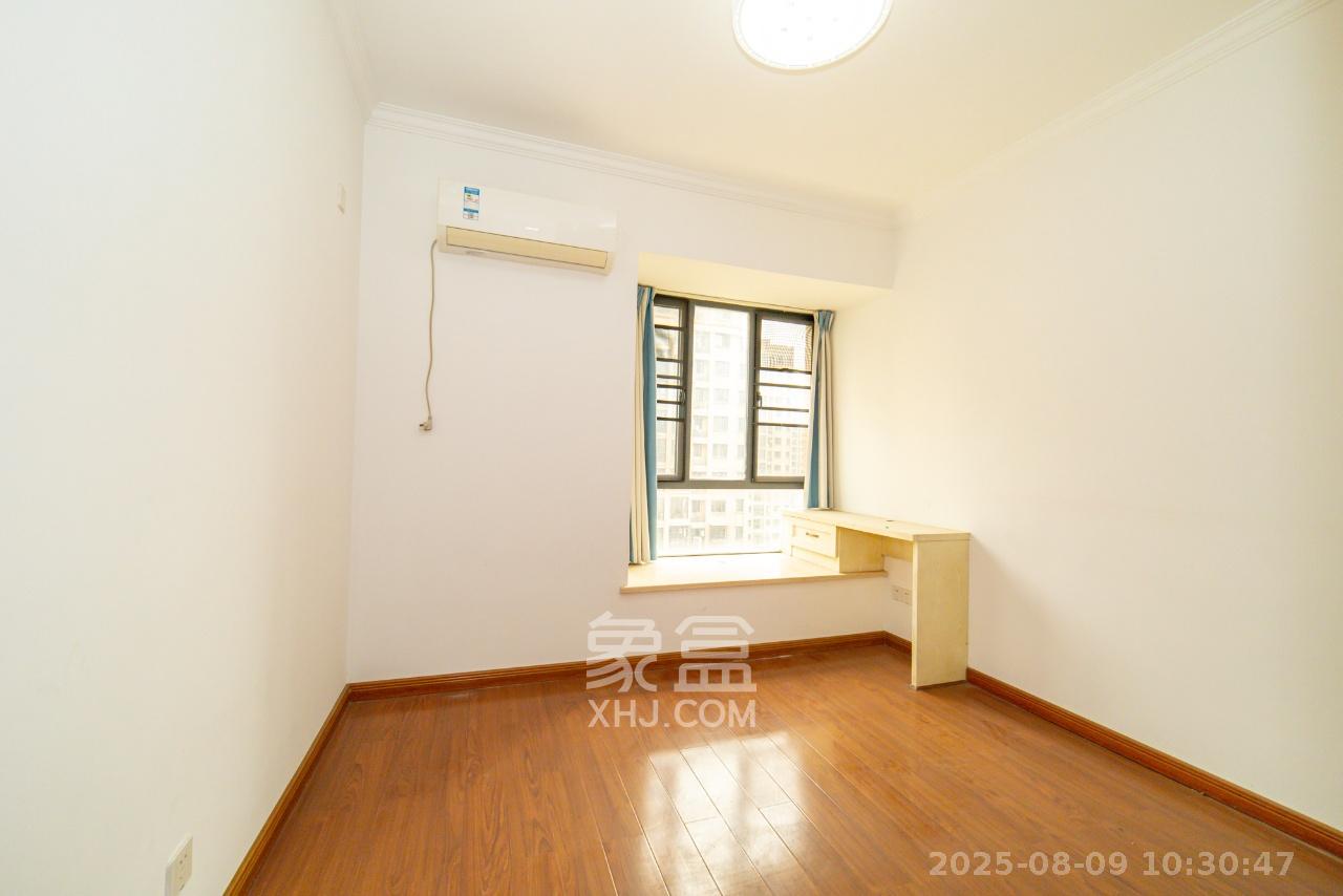 深业睿城 3室2厅1卫 2300.0元/月 深业睿城 3室2厅1卫 2300.0元/月室内图