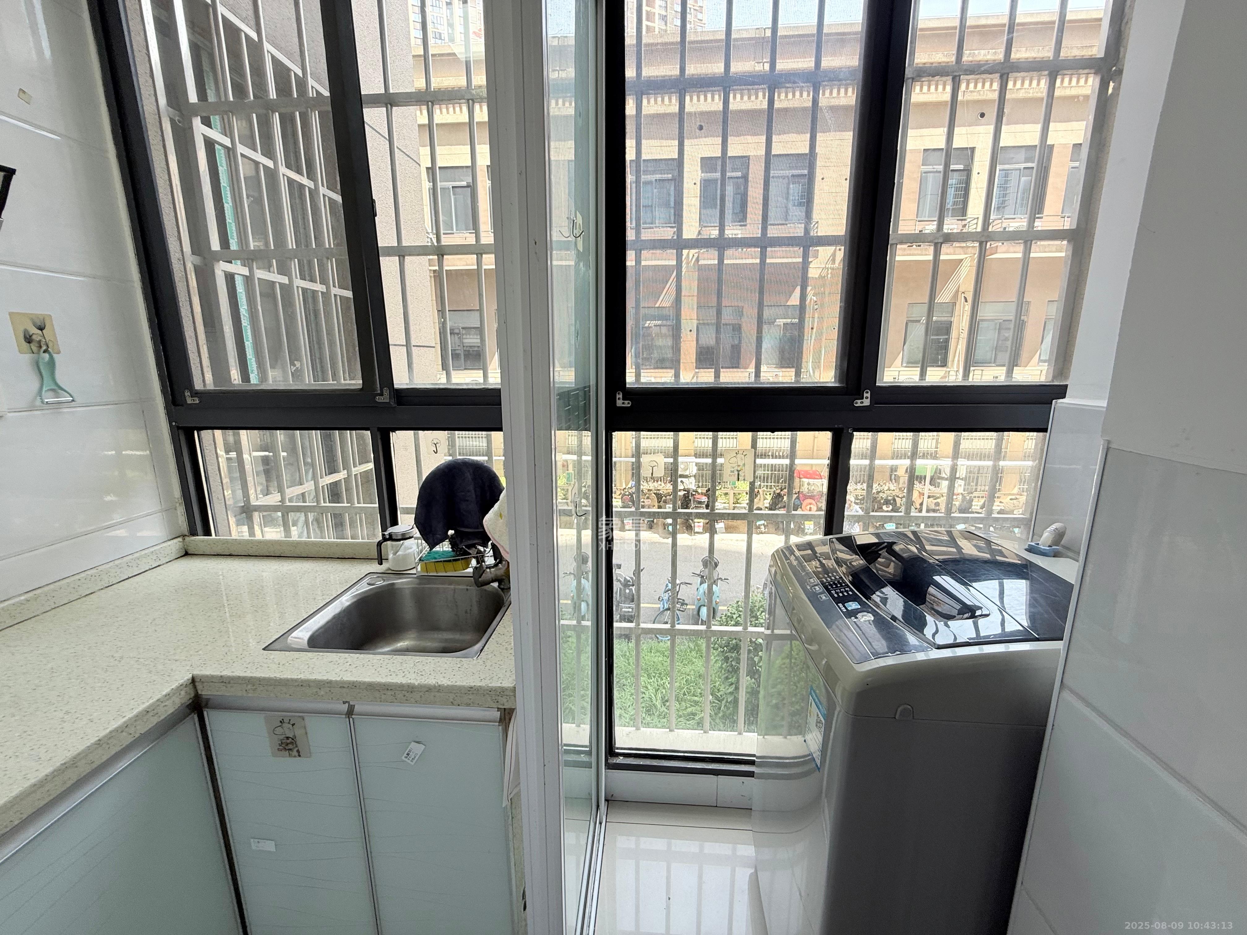 嘉顺苑  1室0厅1卫    1400.0元/月室内图