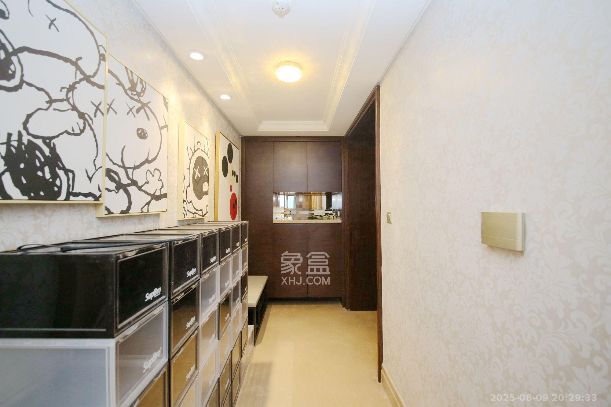 华远华中心  4室2厅3卫    14800.0元/月室内图