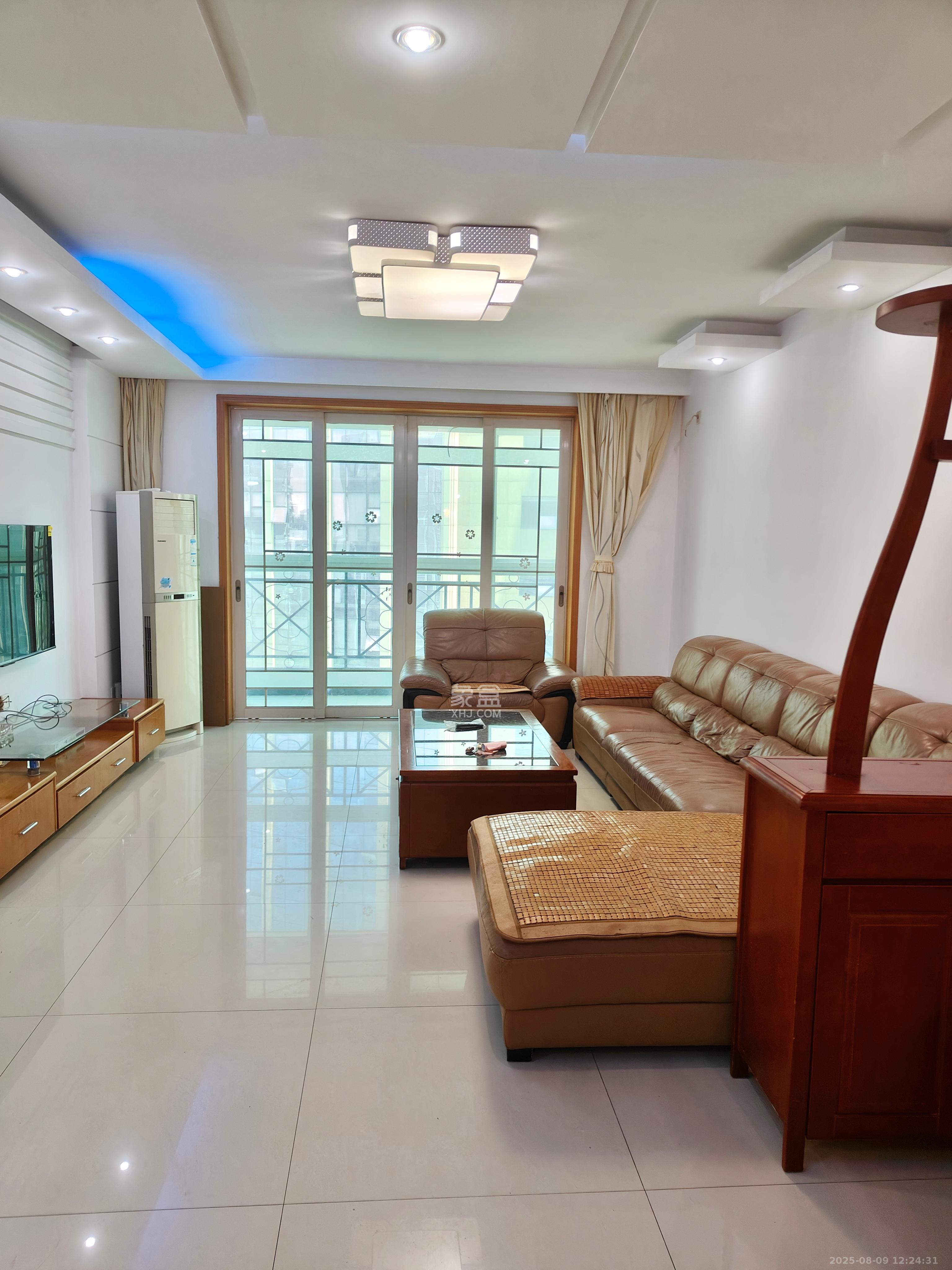 格林星城 3室2厅2卫 2800.0元/月 格林星城 3室2厅2卫 2800.0元/月室内图