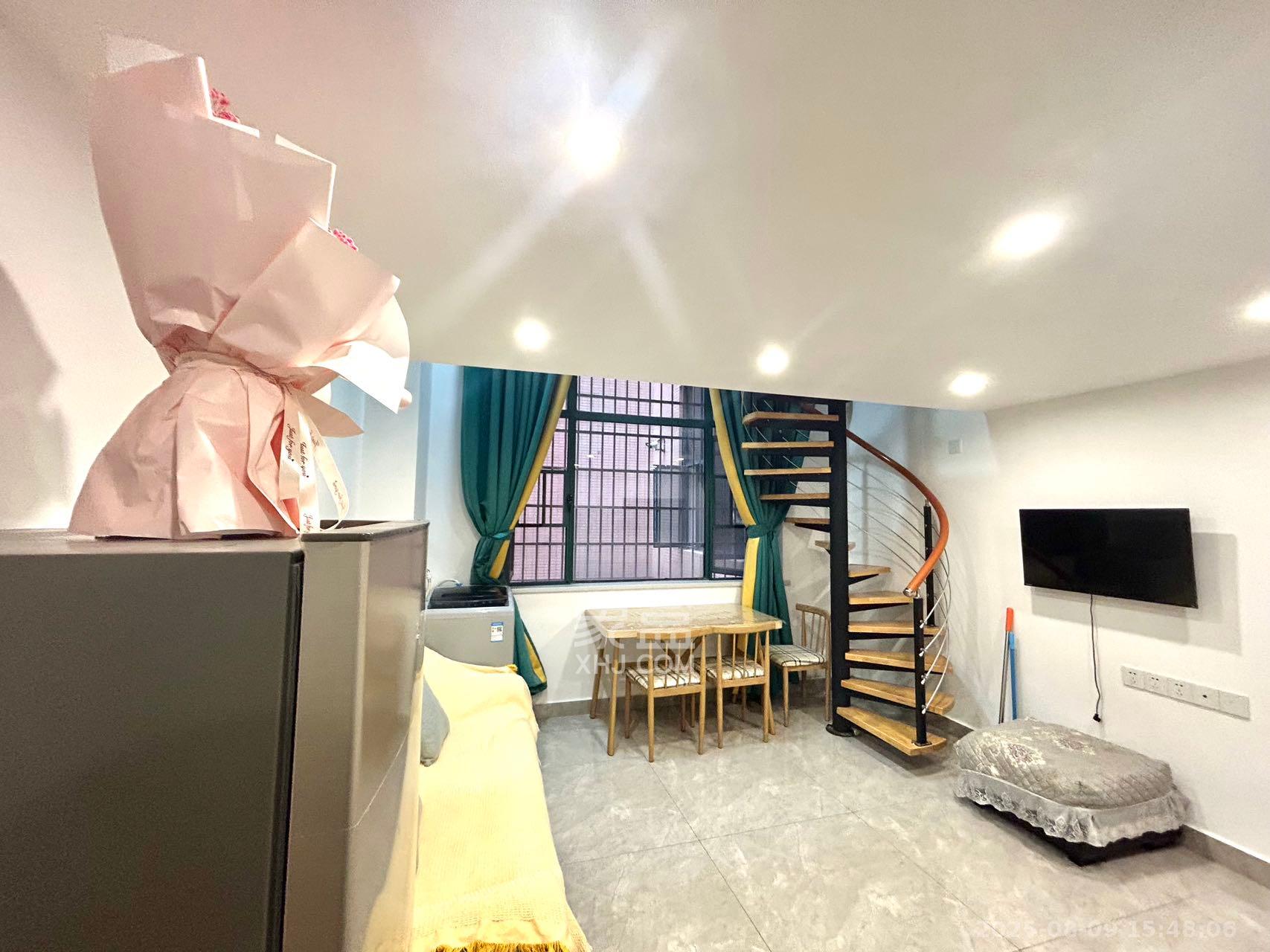 博长山水香颐  2室1厅1卫    1500.0元/月 博长山水香颐  2室1厅1卫    1500.0元/月室内图1