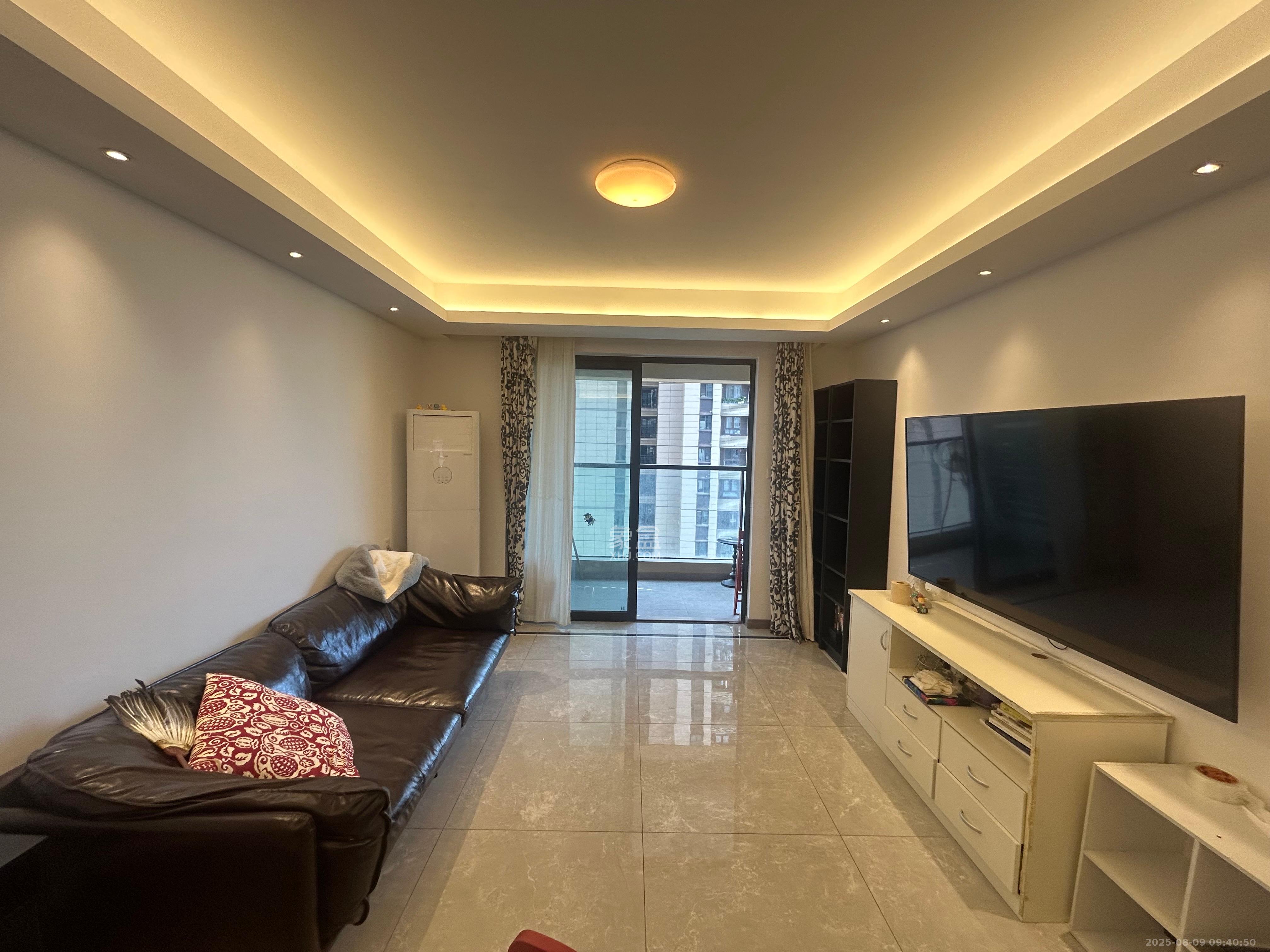 龙湖铂金中心(龙湖春江郦城) 3室2厅2卫 4000.0元/月 龙湖铂金中心(龙湖春江郦城) 3室2厅2卫 4000.0元/月室内图