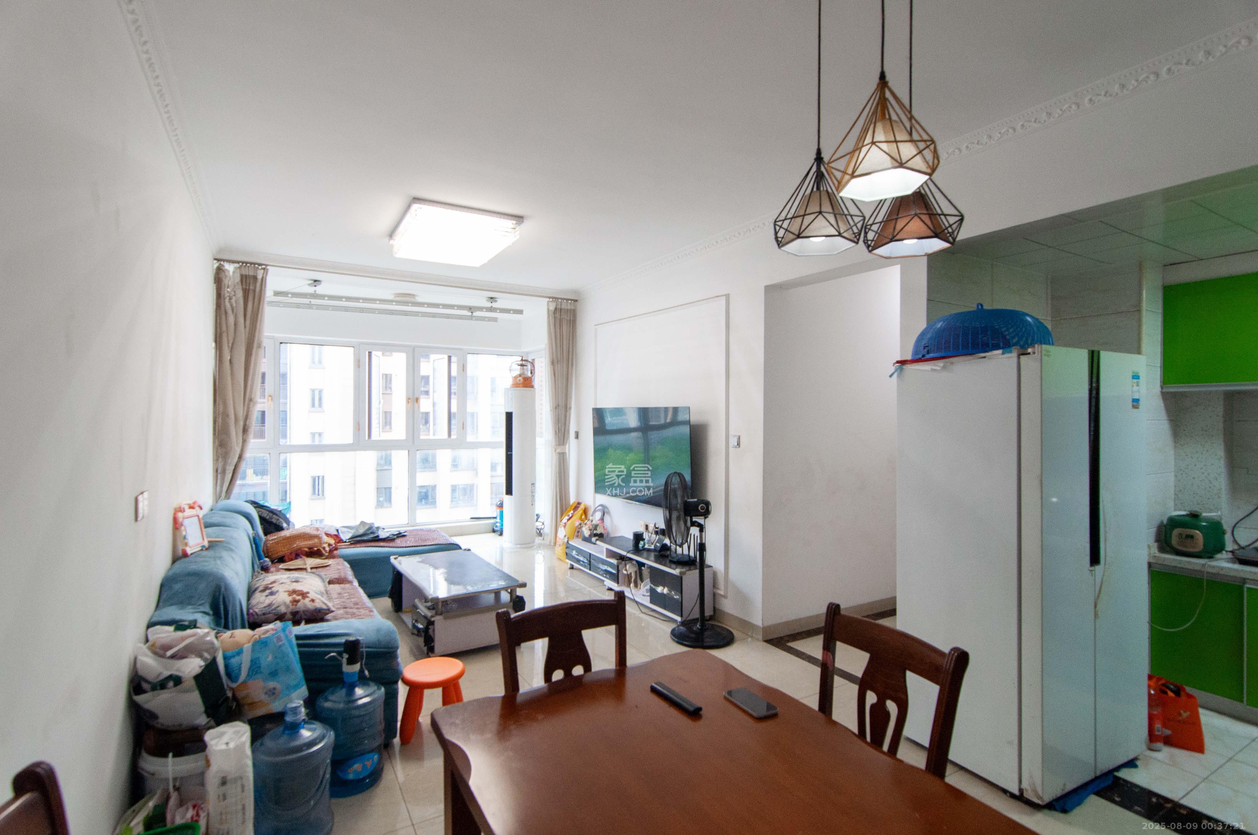 梅溪湖金茂悦(金悦雅苑)  3室2厅1卫    116.0万 梅溪湖金茂悦(金悦雅苑)  3室2厅1卫    116.0万客厅