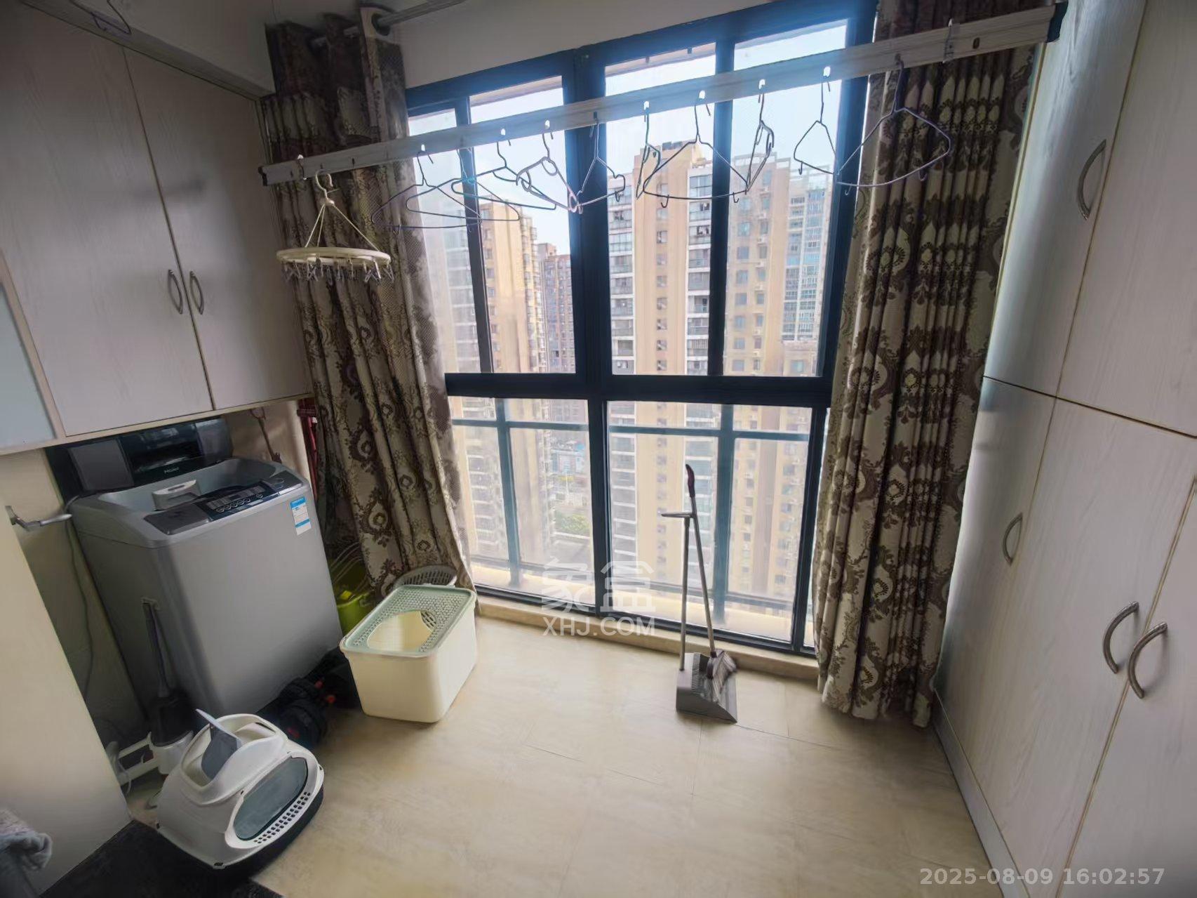 万芙锦城  2室2厅1卫    2100.0元/月室内图