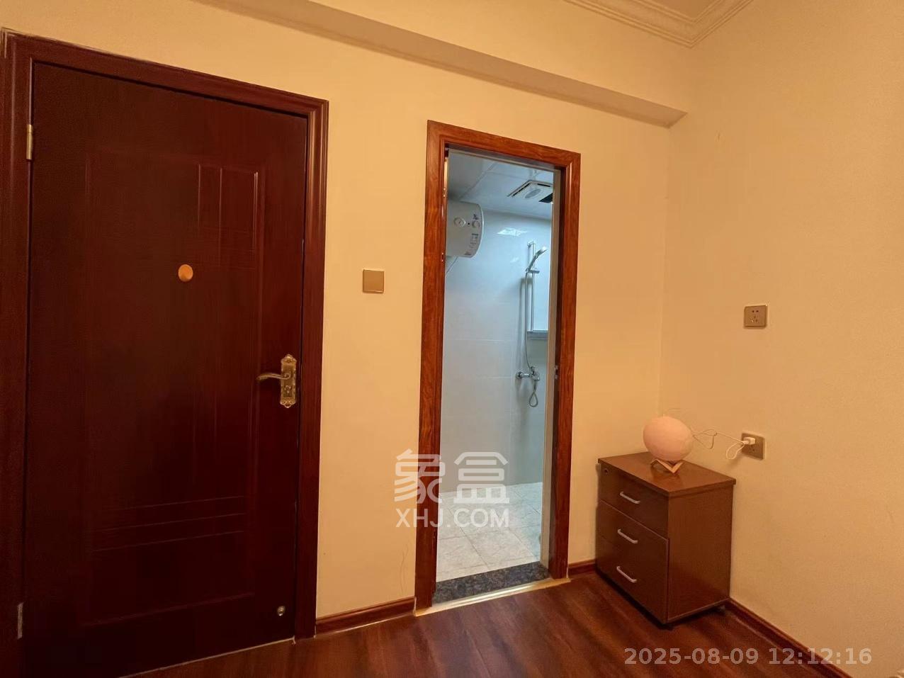 长大卧琥 1室1厅1卫 1100.0元/月 长大卧琥 1室1厅1卫 1100.0元/月室内图