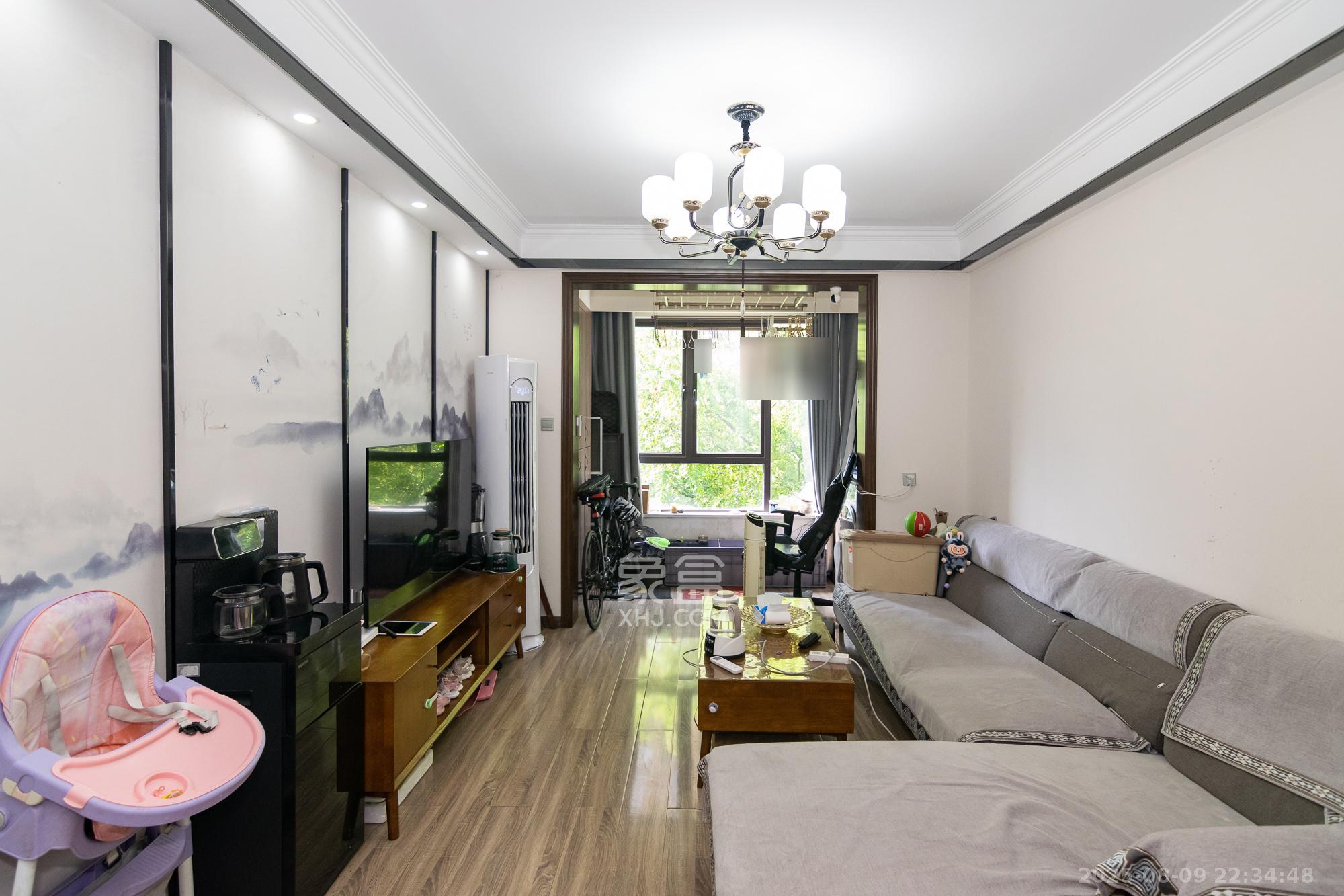 金地三千府(金地湖山樾、金地自在城)  1室0厅0卫    48.8万 金地三千府(金地湖山樾、金地自在城)  1室0厅0卫    48.8万客厅