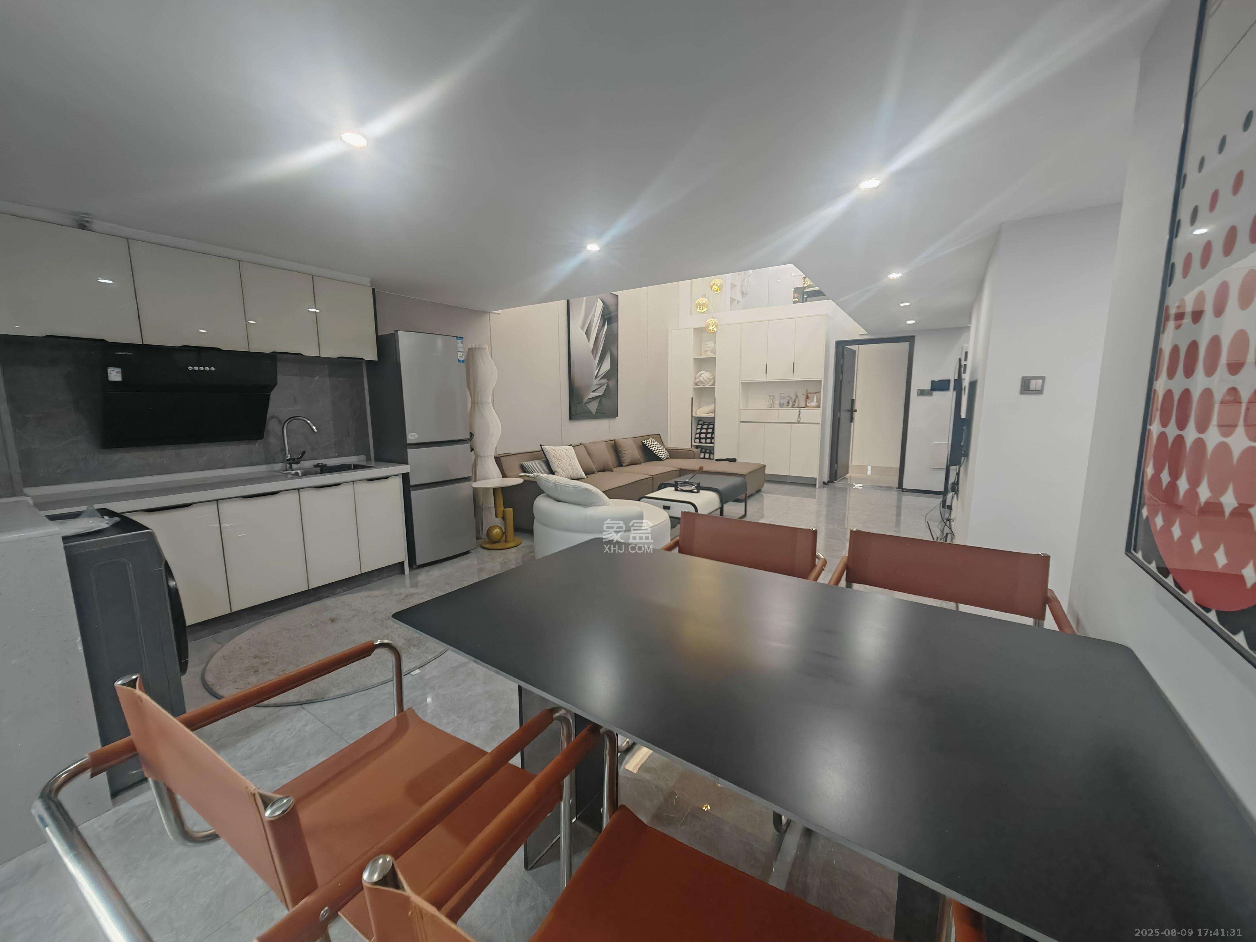 京武浪琴山三期(京武中心) 2室1厅1卫 4800.0元/月 京武浪琴山三期(京武中心) 2室1厅1卫 4800.0元/月室内图