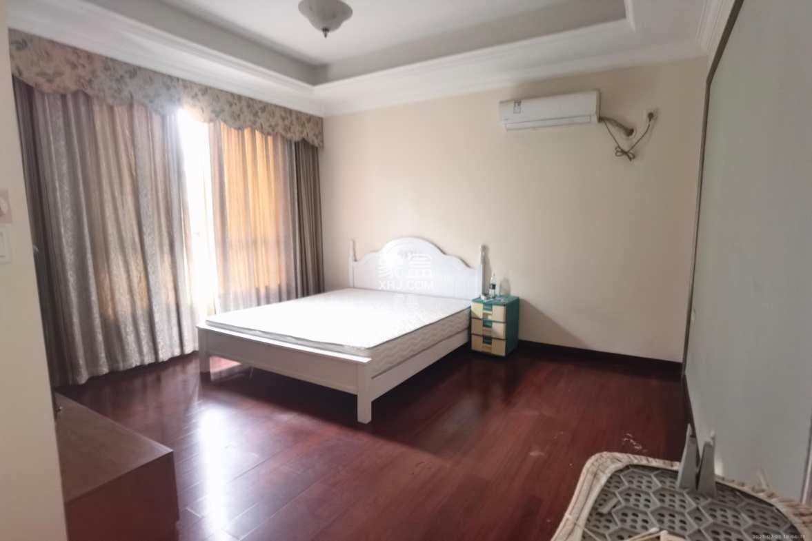 碧桂园威尼斯城  6室2厅2卫    9800.0元/月 碧桂园威尼斯城  6室2厅2卫    9800.0元/月室内图