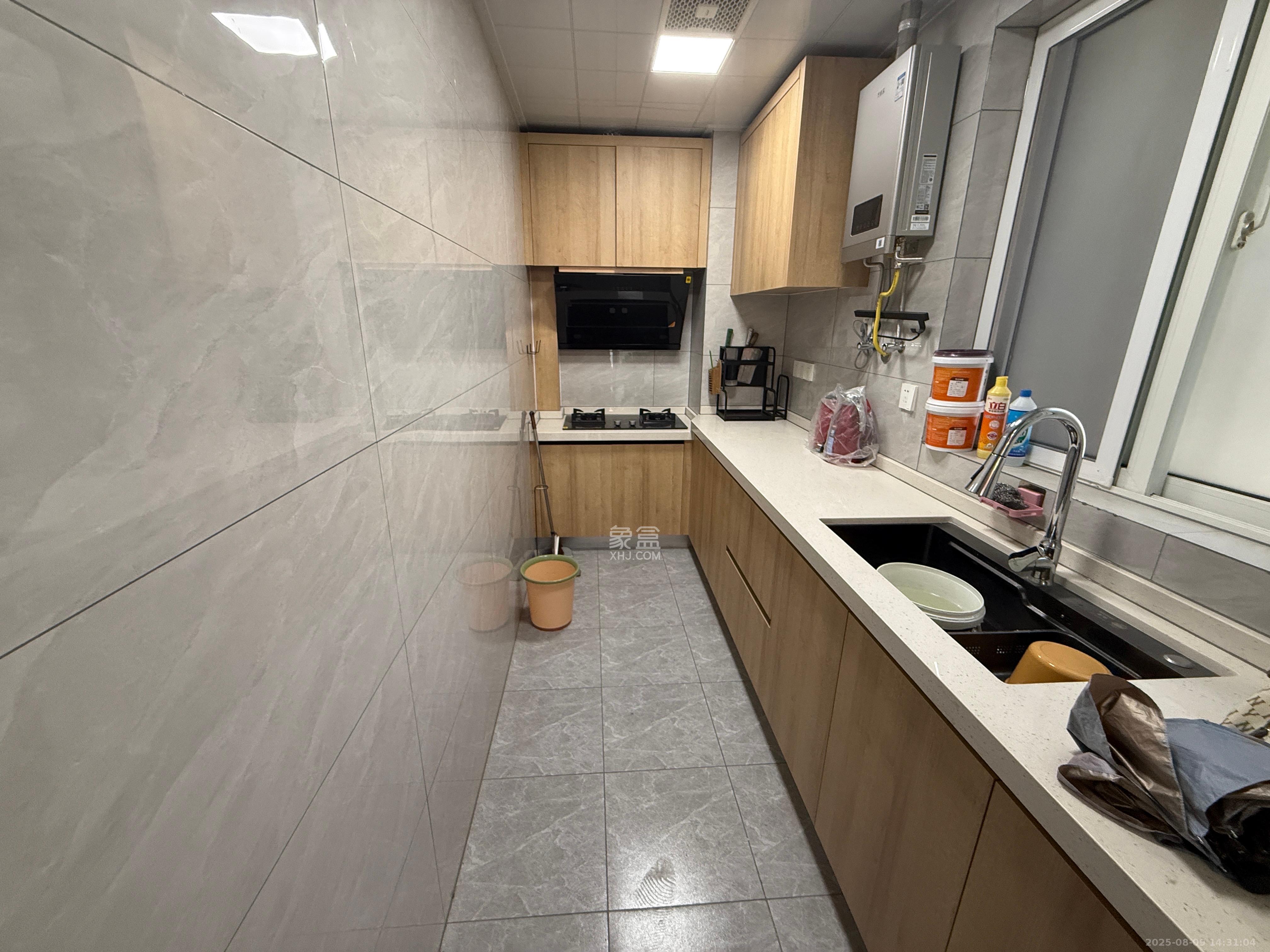 谷山乐园三期  3室2厅1卫    2250.0元/月 谷山乐园三期  3室2厅1卫    2250.0元/月室内图