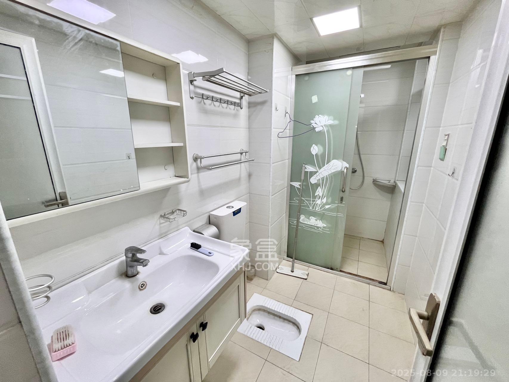 中国铁建梅溪青秀二期  3室2厅2卫    2500.0元/月室内图