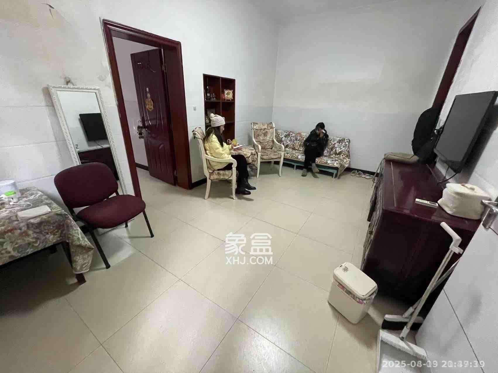 龙吉湾小区（龙瑞尚苑）  2室1厅1卫   1600.00元/月室内图