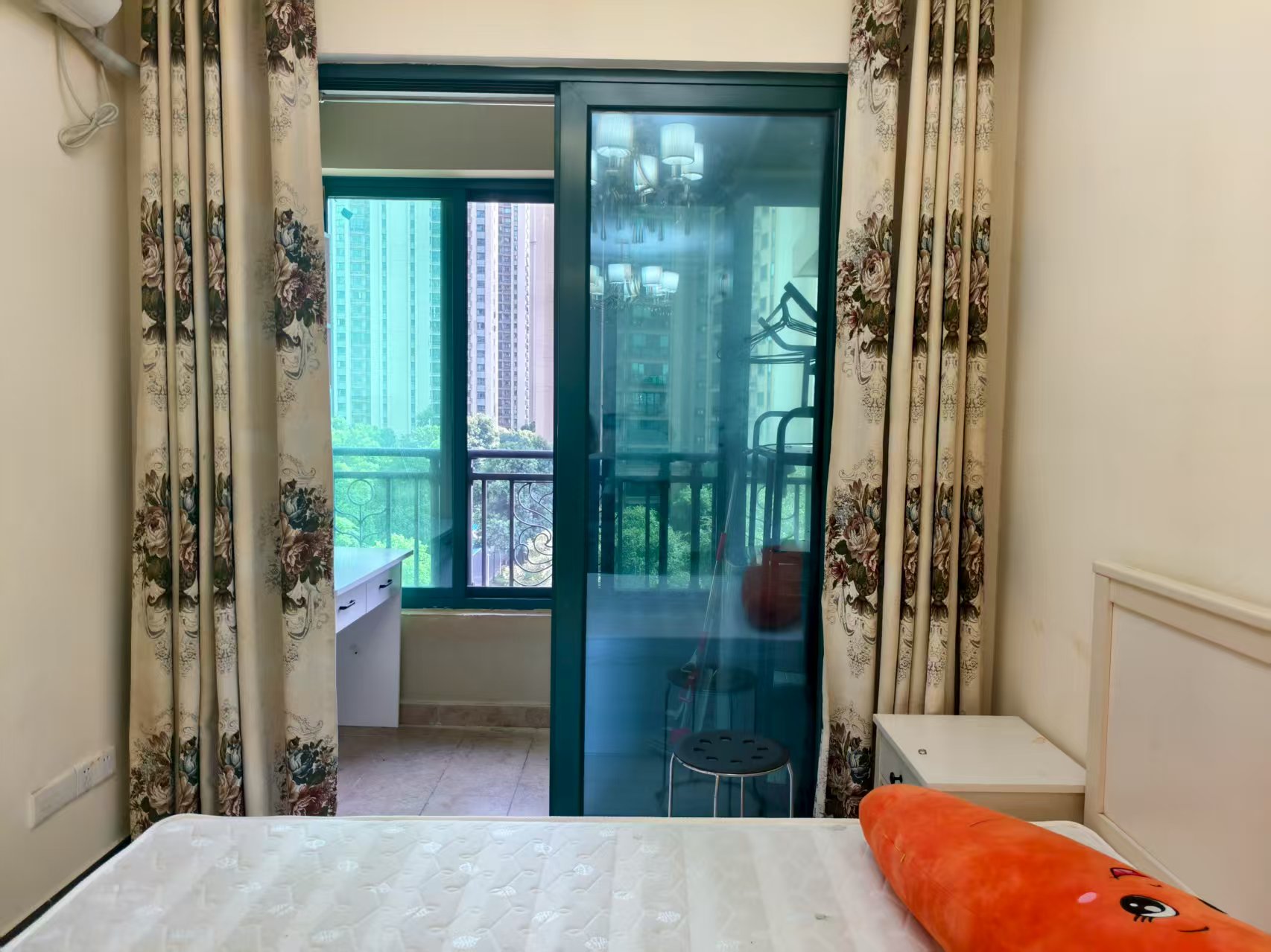 恒大绿洲 1室1厅1卫 1100.0元/月 恒大绿洲 1室1厅1卫 1100.0元/月室内图