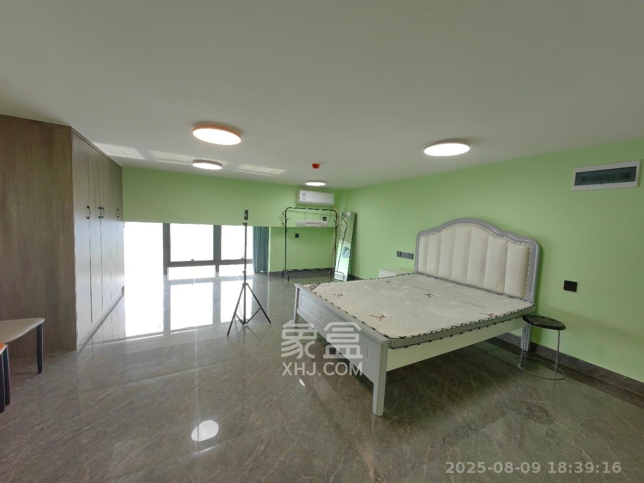 长房时代小镇  1室1厅1卫    1350.0元/月室内图