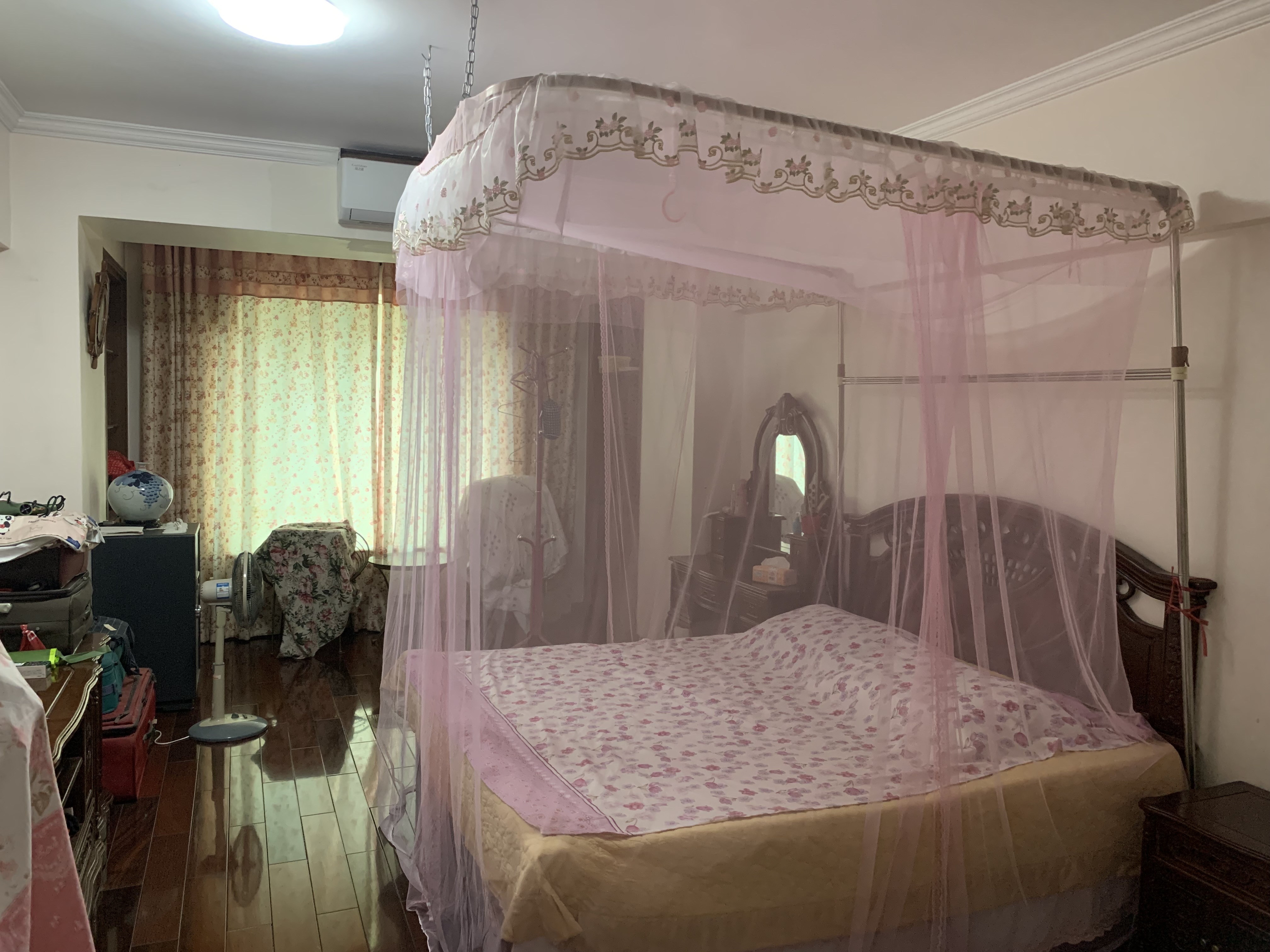 广昌花园 4室2厅2卫 154.0万 广昌花园 4室2厅2卫 154.0万客厅