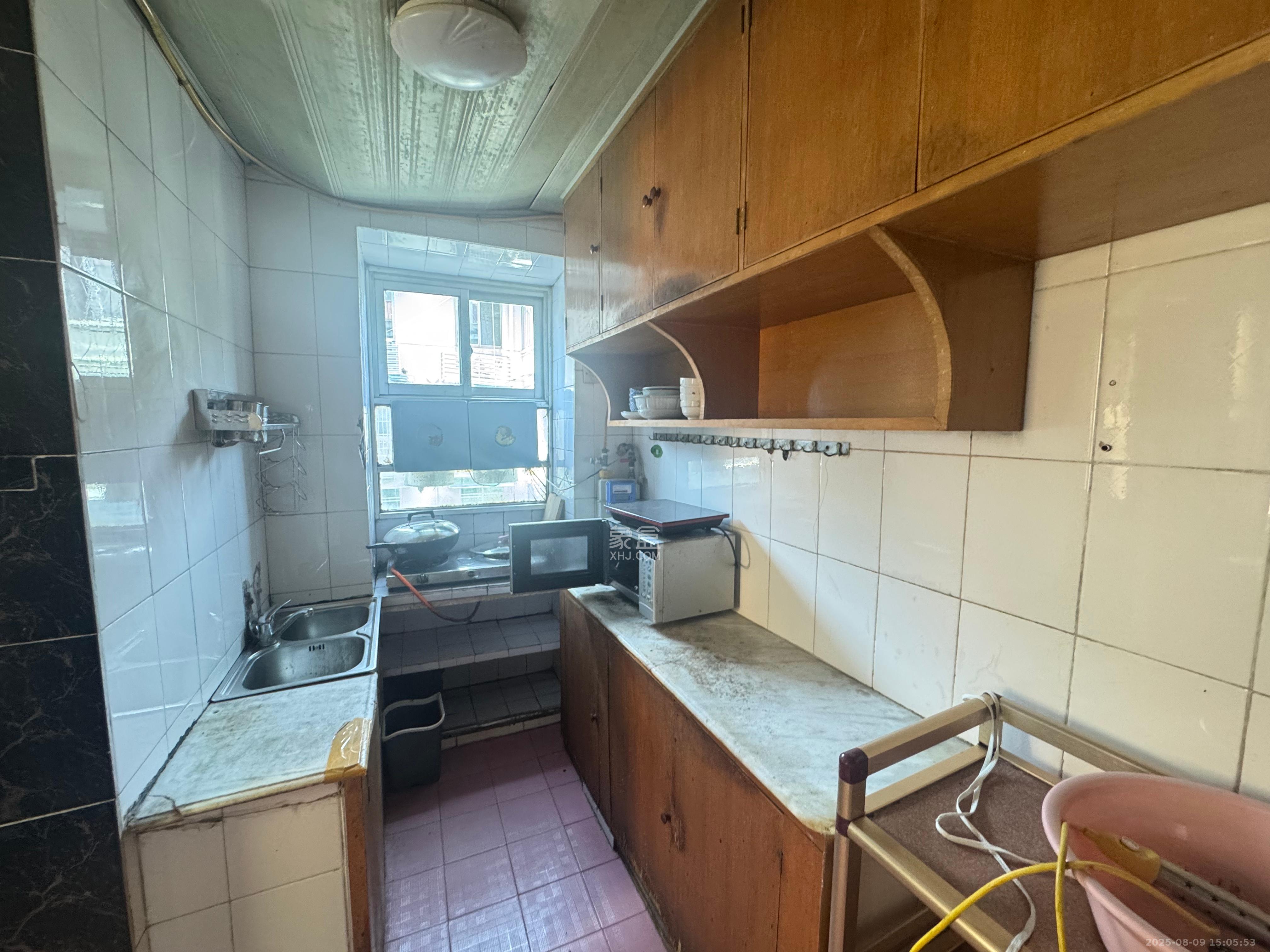 上王家冲小区  3室2厅1卫    1400.0元/月室内图