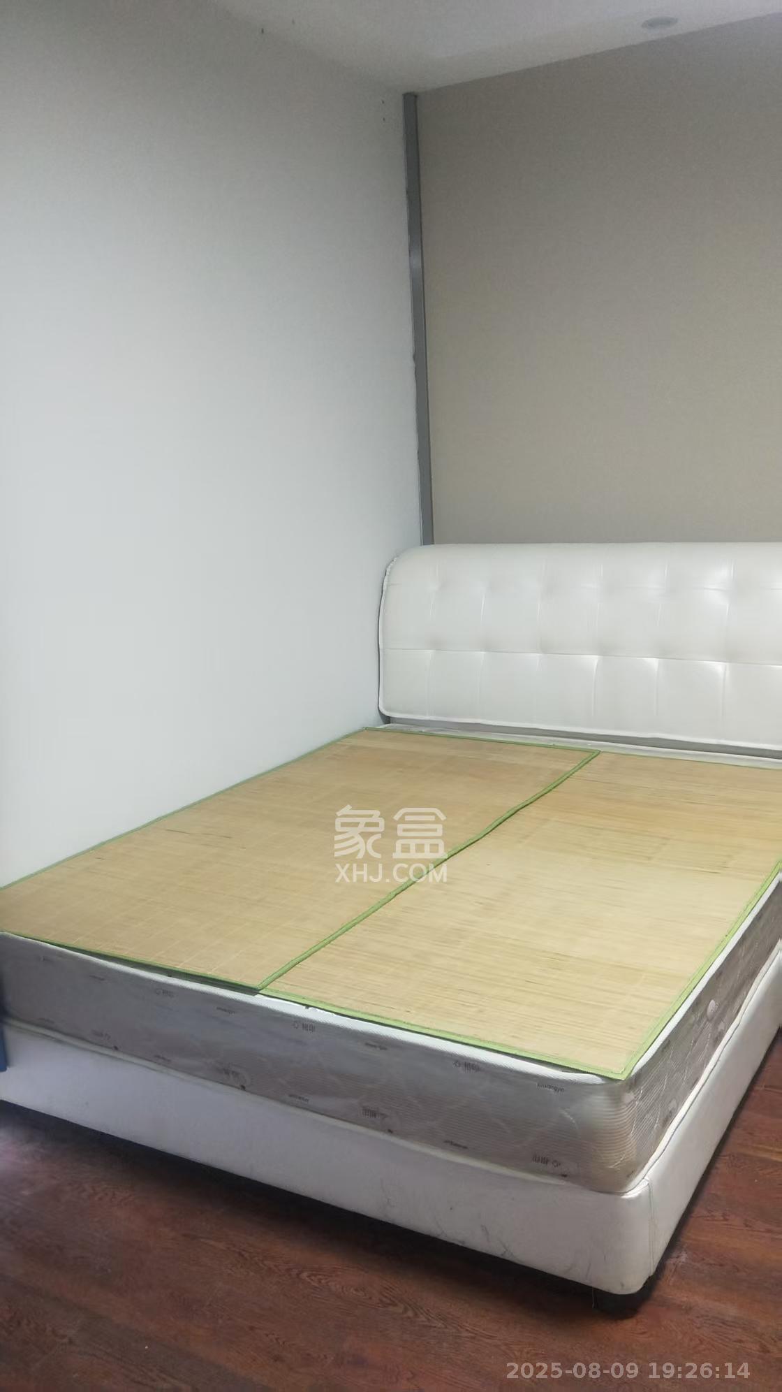 金鼎公园尚 1室1厅1卫 1200.0元/月 金鼎公园尚 1室1厅1卫 1200.0元/月室内图