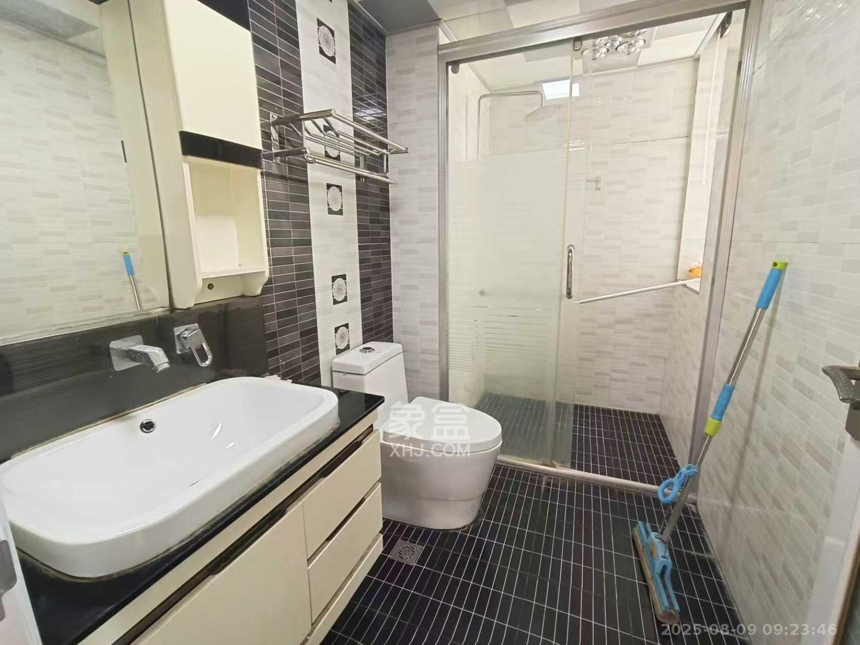 莱茵城 2室2厅1卫 2100.0元/月 莱茵城 2室2厅1卫 2100.0元/月室内图