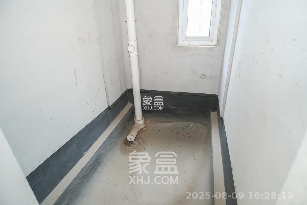 荣盛花语城 3室2厅2卫 1000.0元/月 荣盛花语城 3室2厅2卫 1000.0元/月室内图