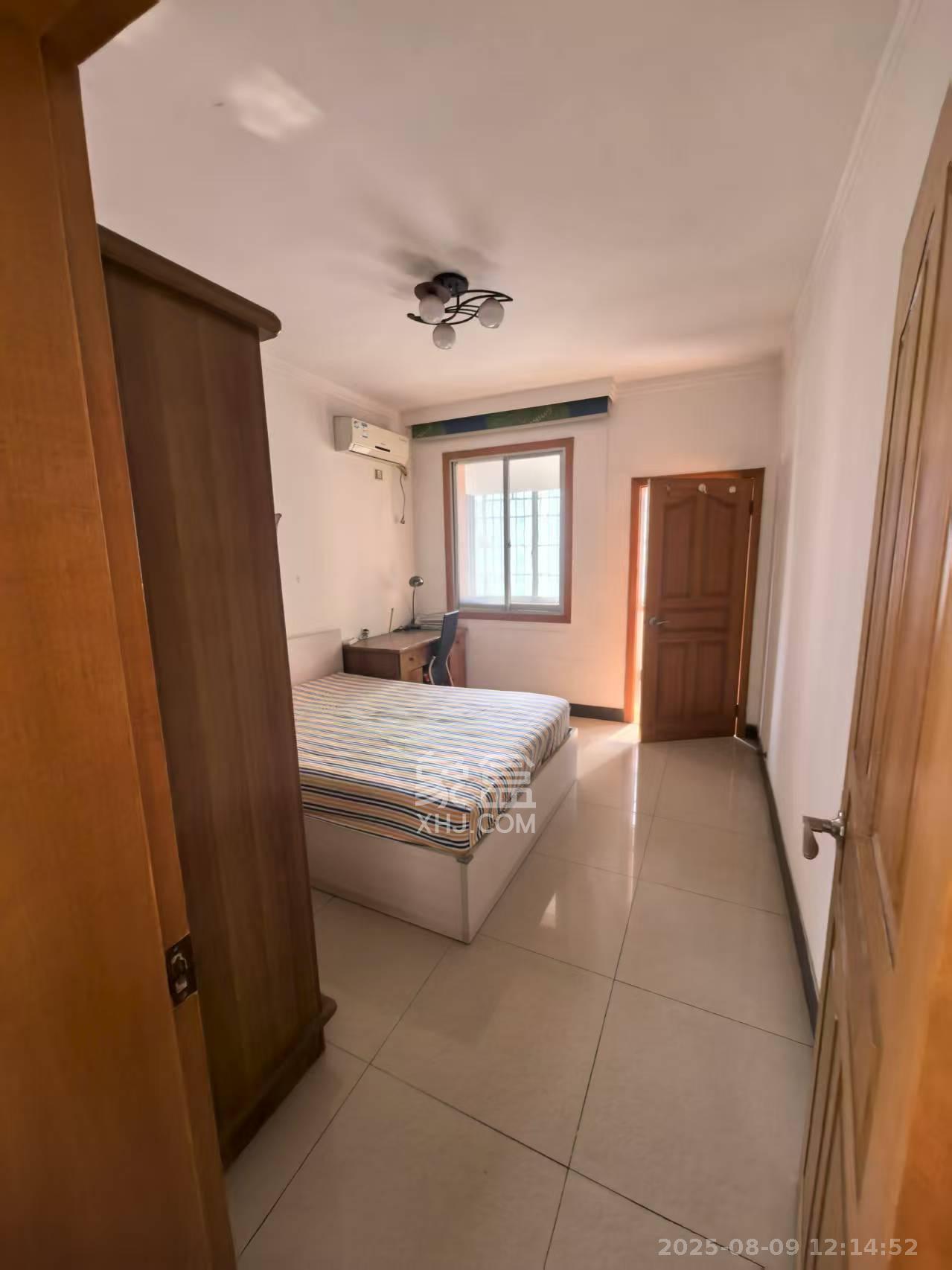 天韵家园 3室2厅2卫 2200.0元/月 天韵家园 3室2厅2卫 2200.0元/月室内图