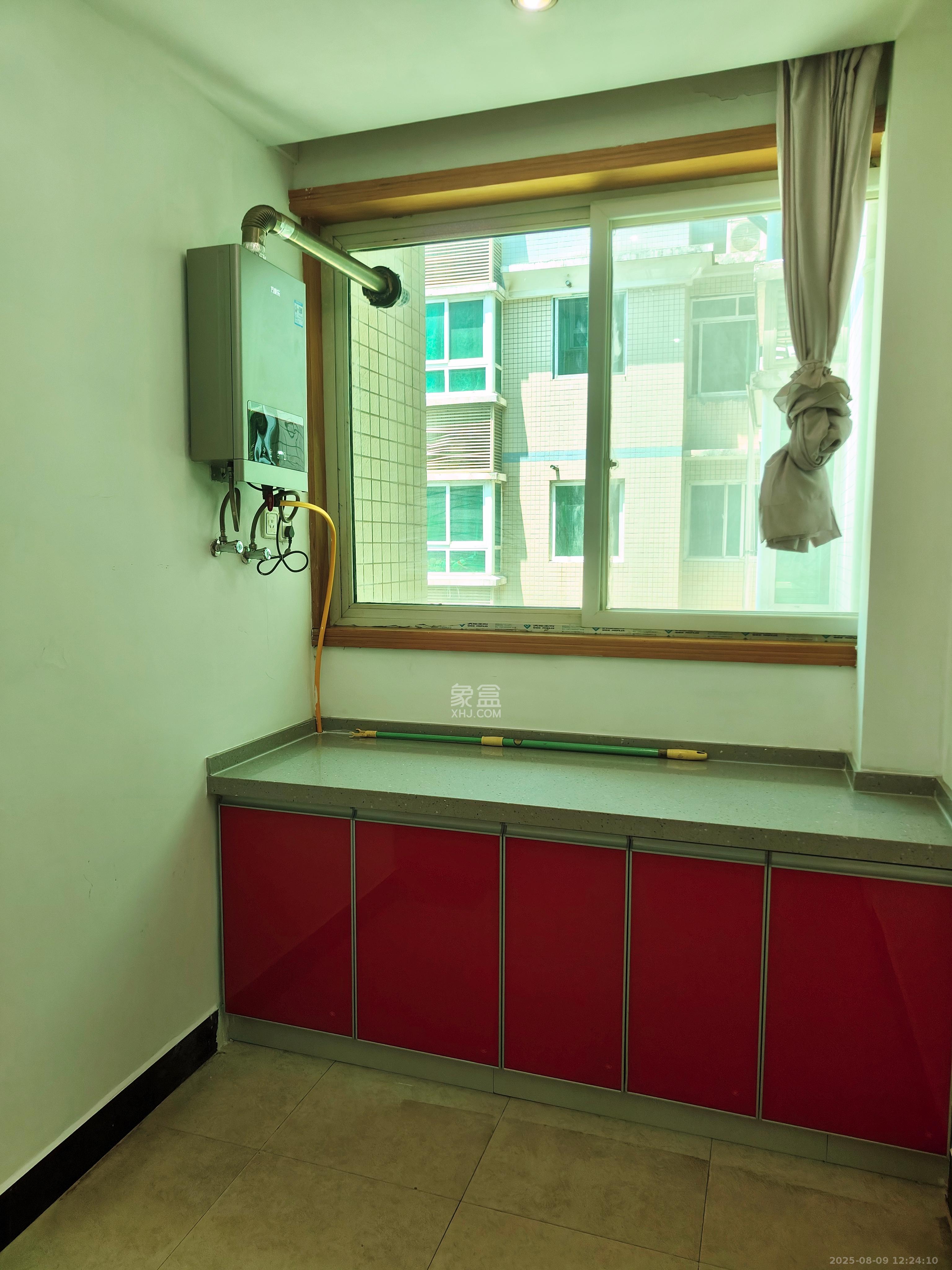 格林星城 3室2厅2卫 2800.0元/月 格林星城 3室2厅2卫 2800.0元/月室内图