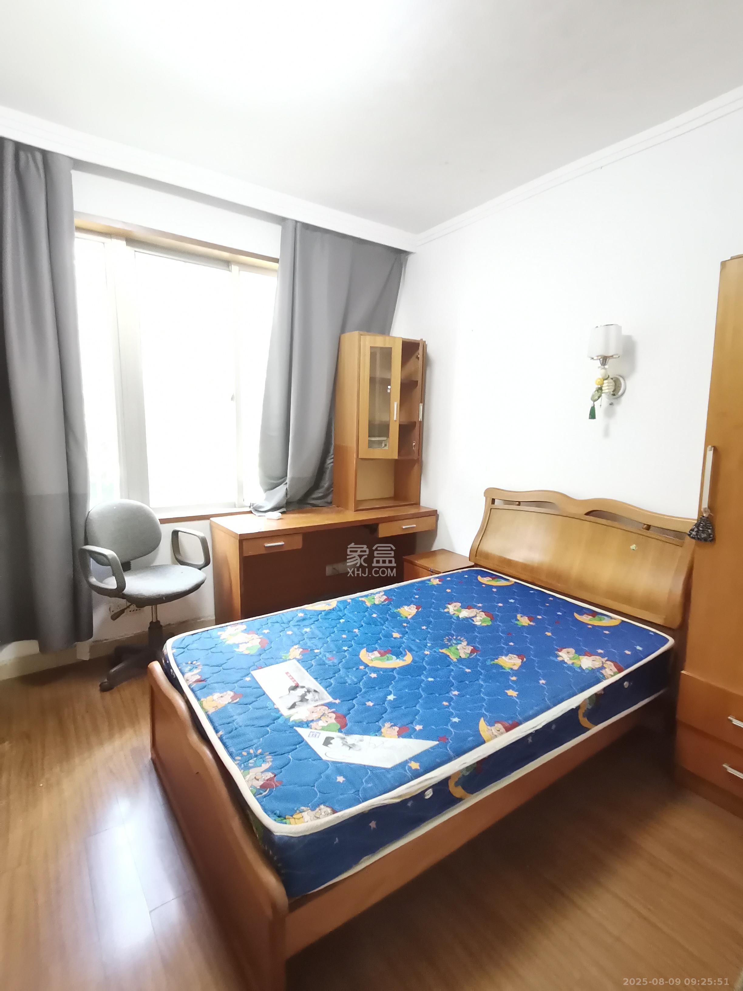 湘农桥社区  4室2厅2卫    3200.0元/月 湘农桥社区  4室2厅2卫    3200.0元/月室内图