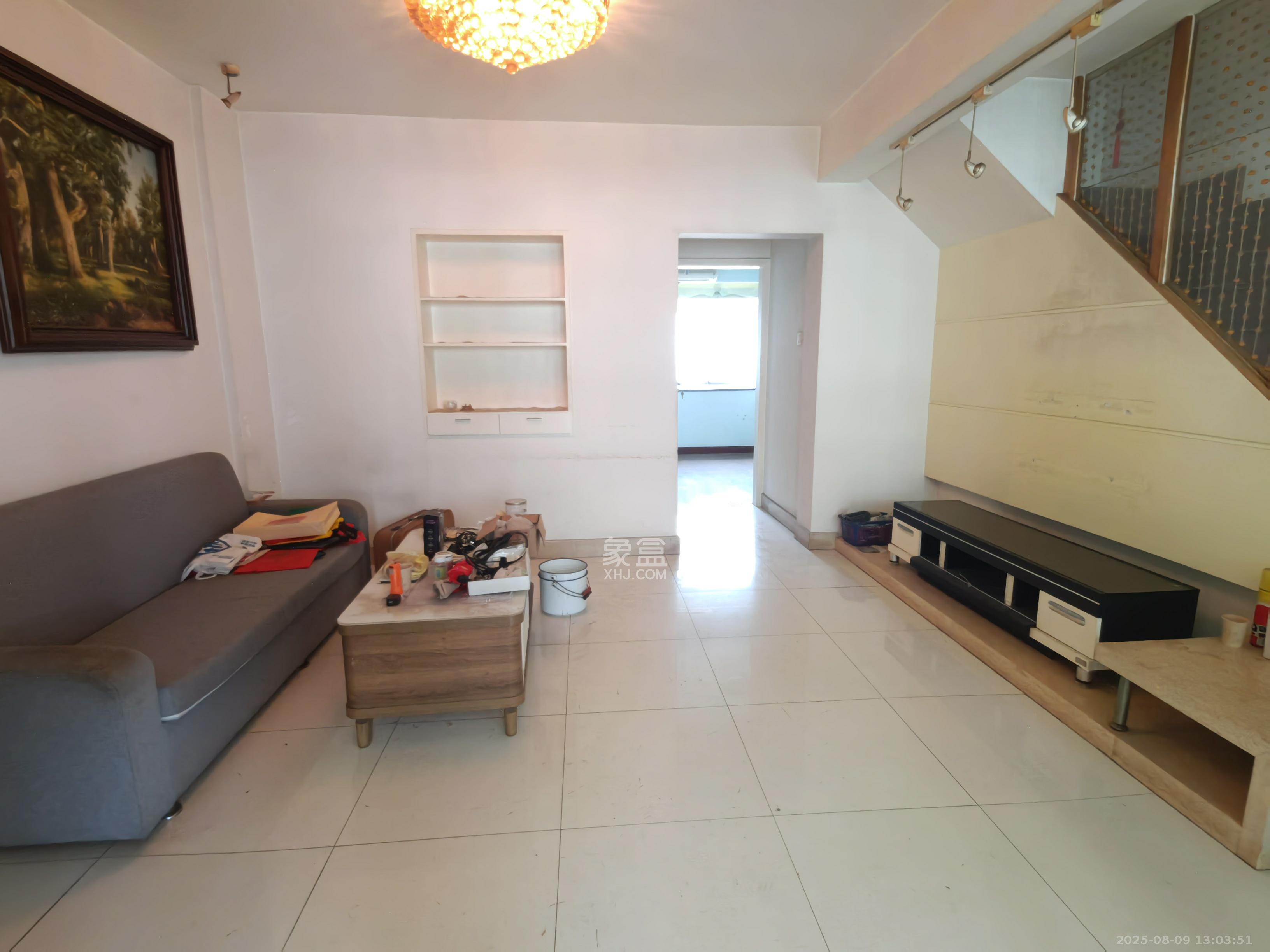 新家园 4室2厅2卫 2800.0元/月 新家园 4室2厅2卫 2800.0元/月室内图