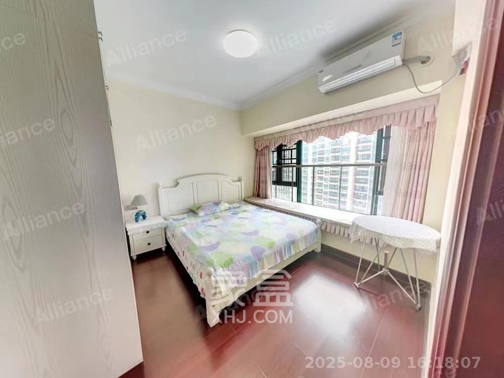 恒大雅苑 4室2厅2卫 1100.0元/月 恒大雅苑 4室2厅2卫 1100.0元/月室内图