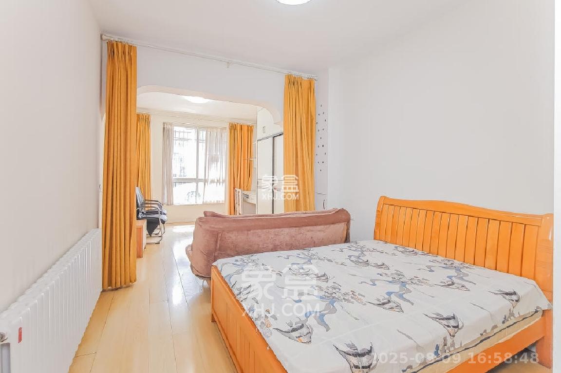 省政府机关梓园住宅区  2室2厅1卫    2800.0元/月室内图