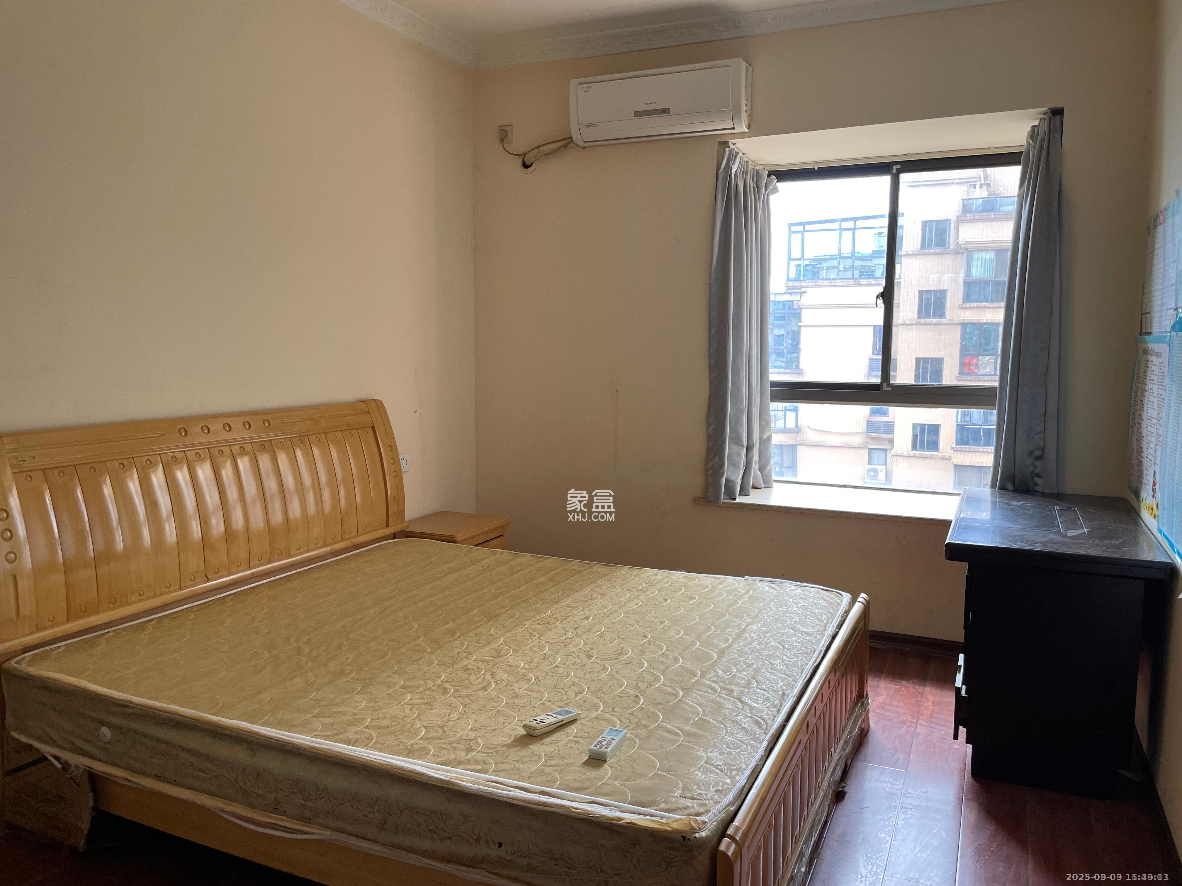 曙光泊岸  4室2厅2卫   4500.00元/月室内图