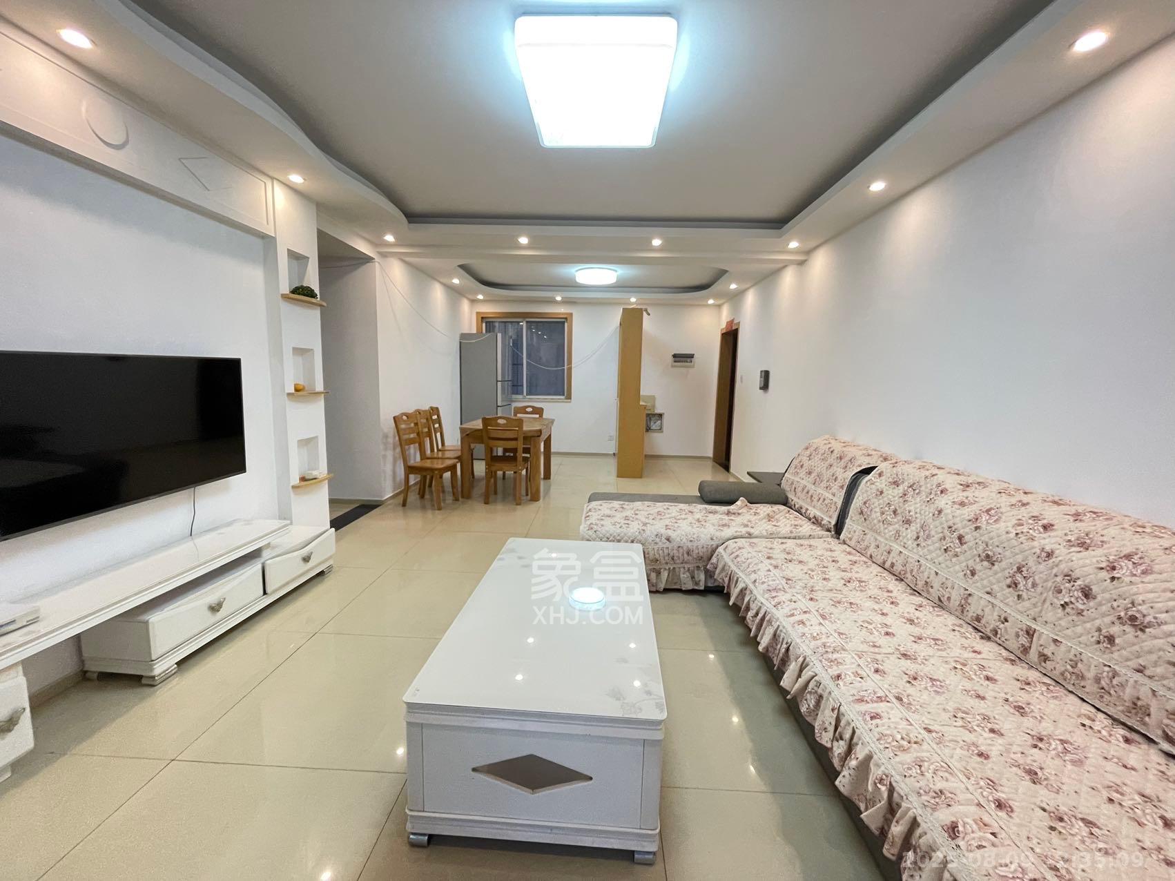 骑龙安置小区 3室2厅2卫 2500.0元/月 骑龙安置小区 3室2厅2卫 2500.0元/月室内图