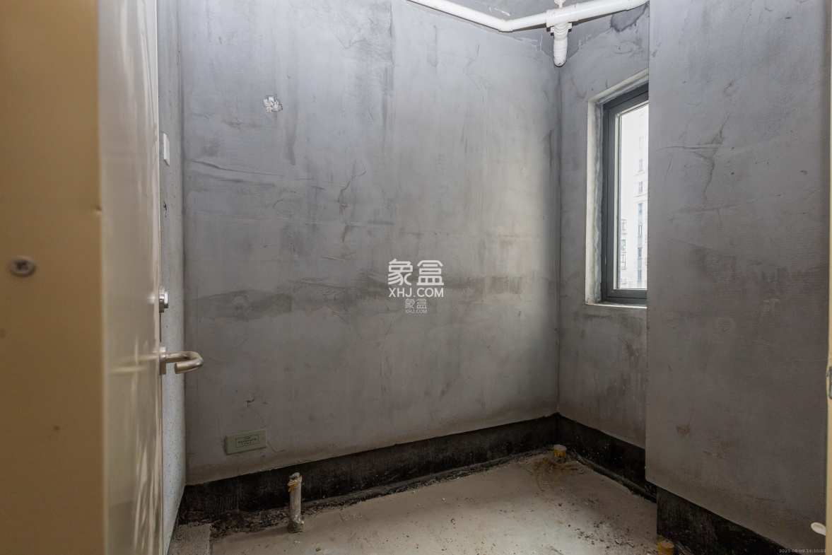 恒大江湾 3室2厅2卫 116.0万 恒大江湾 3室2厅2卫 116.0万卫生间