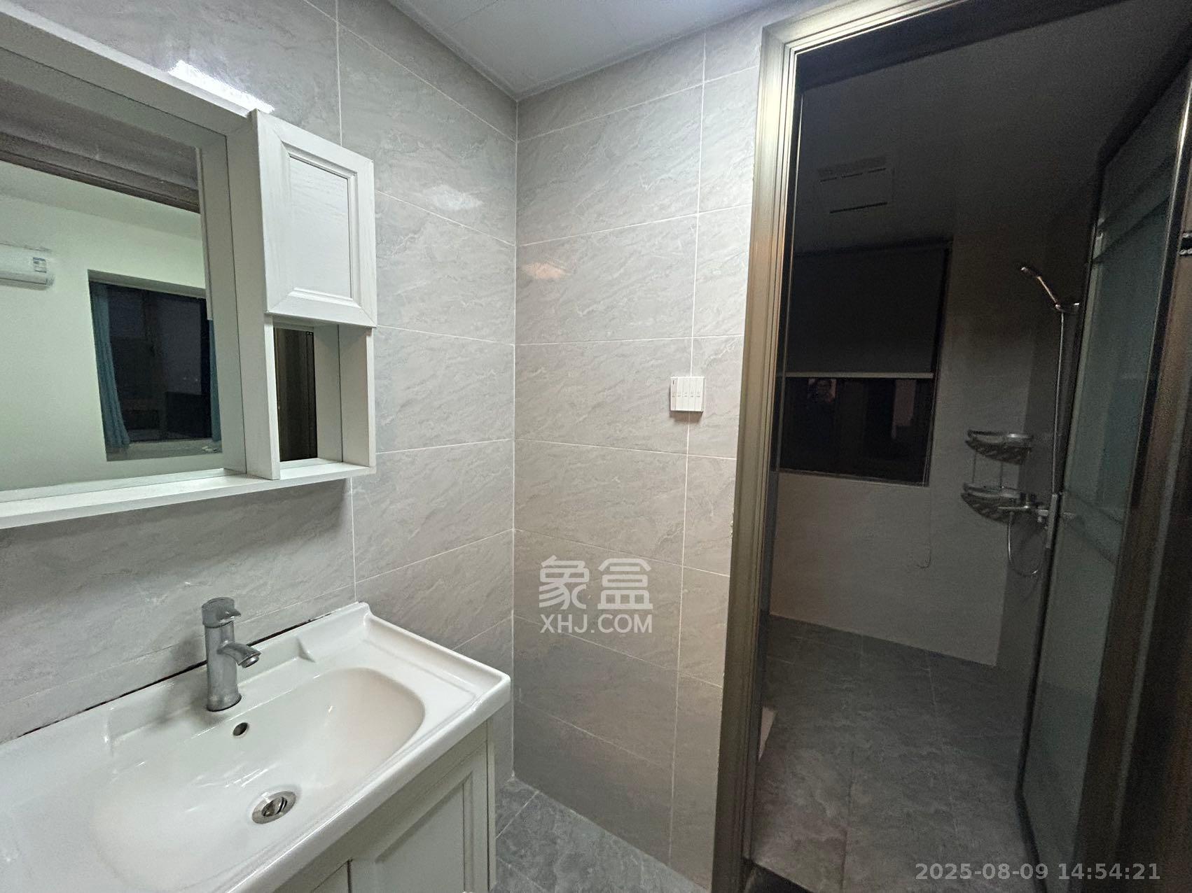 长房明宸府  4室1厅1卫    2400.0元/月室内图