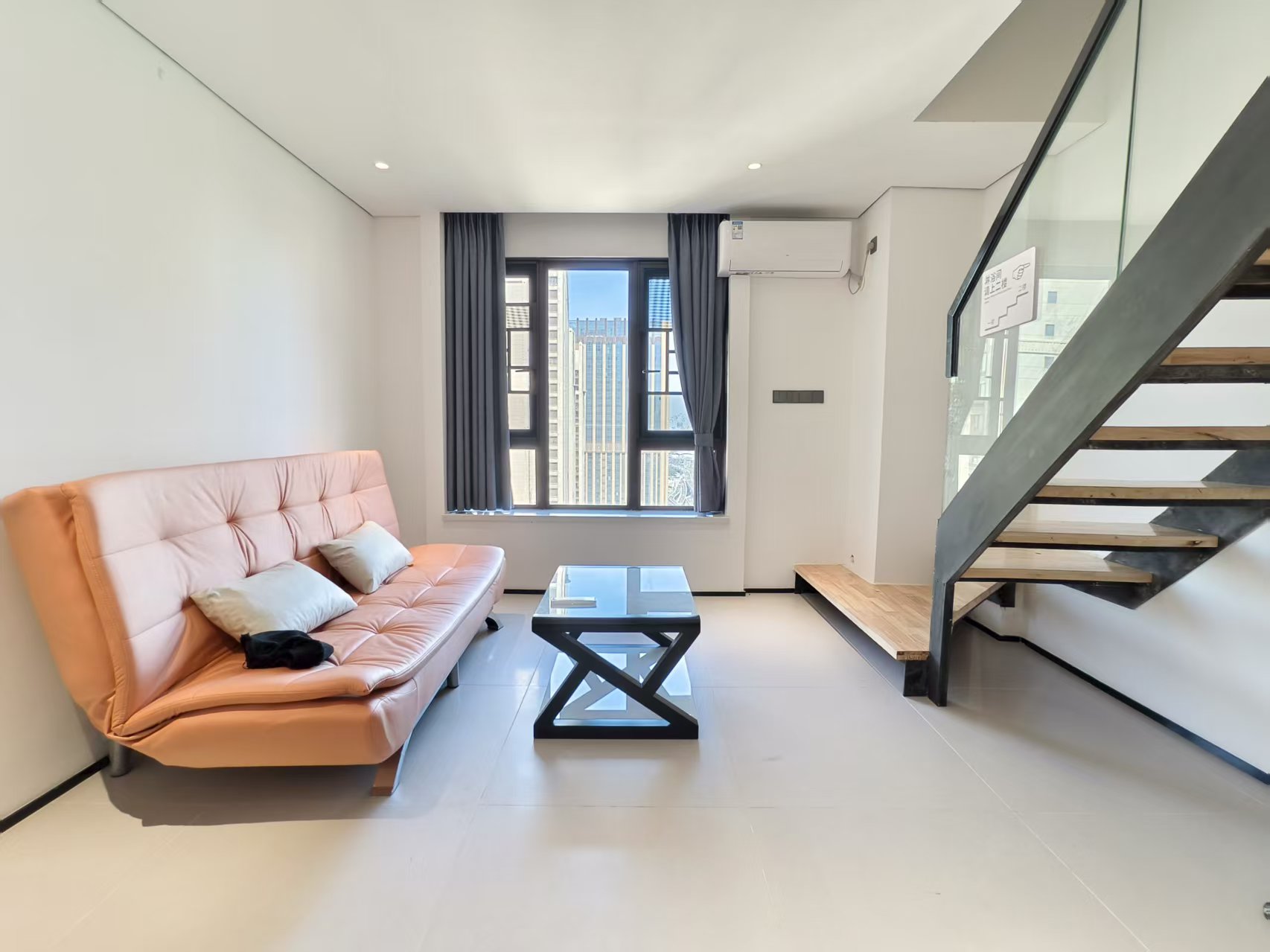 海航豪庭南苑  1室1厅1卫    2800.0元/月 海航豪庭南苑  1室1厅1卫    2800.0元/月室内图