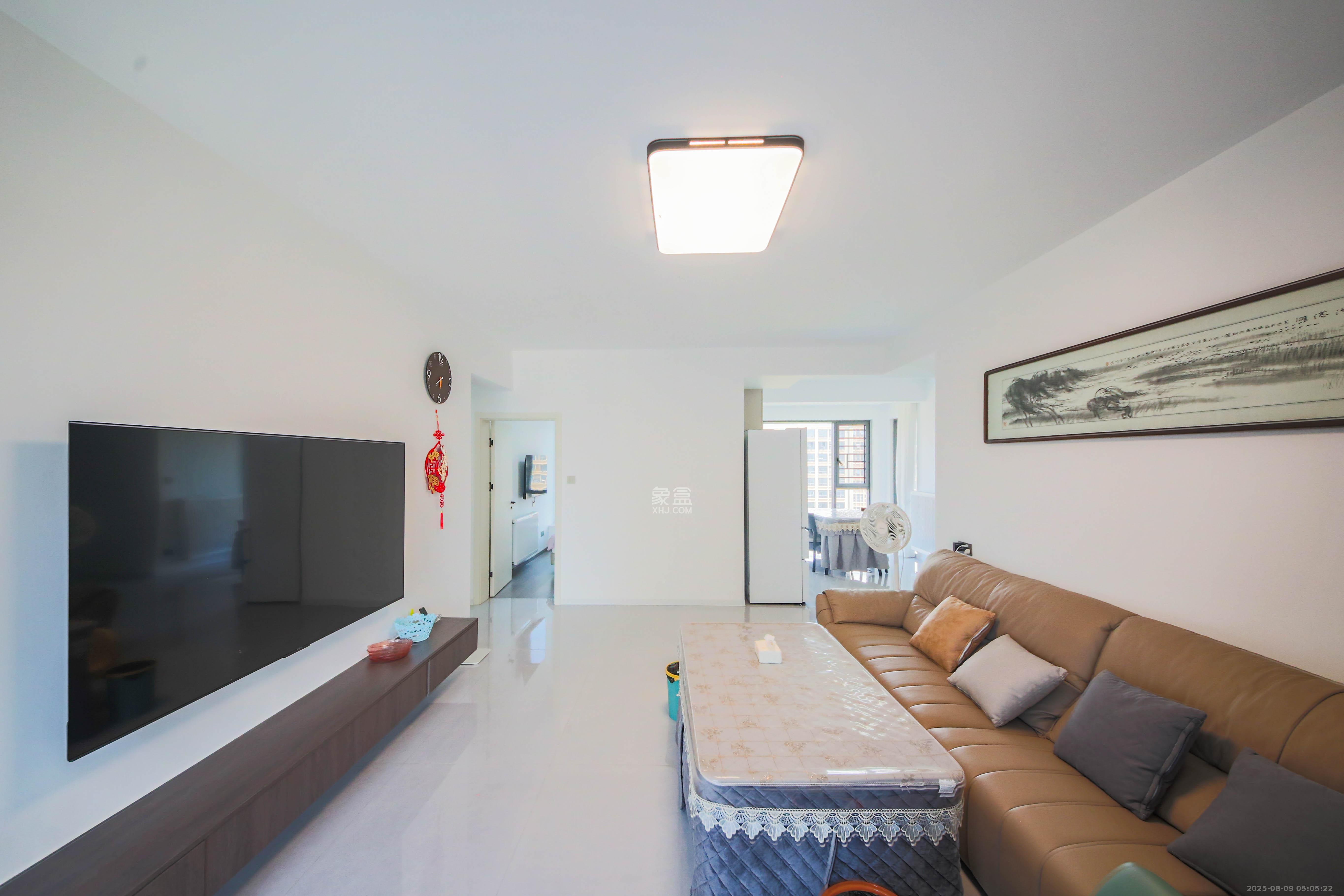 五江书香苑  4室2厅2卫    210.0万 五江书香苑  4室2厅2卫    210.0万客厅