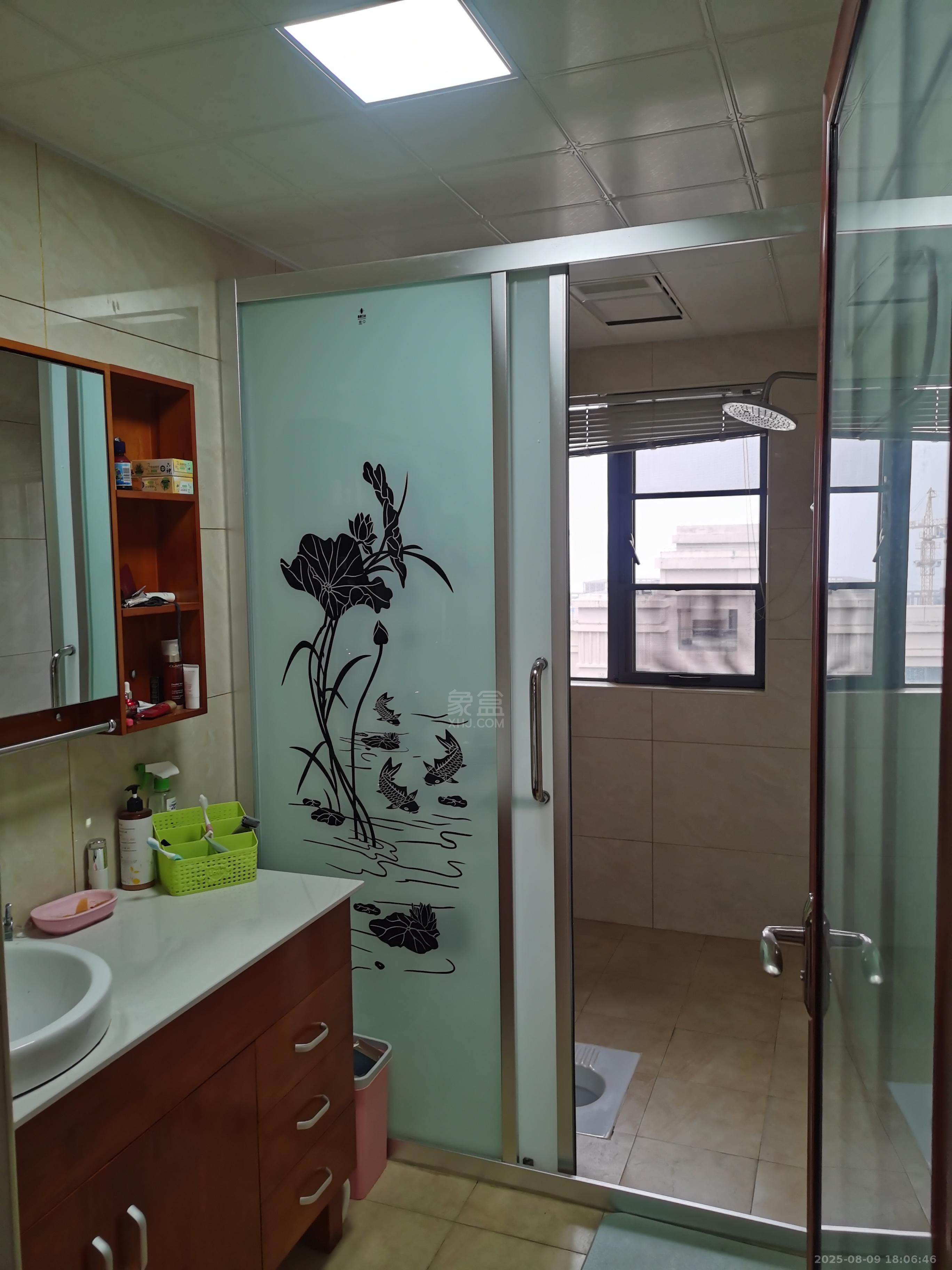 山水印象 3室2厅2卫 2500.0元/月 山水印象 3室2厅2卫 2500.0元/月室内图