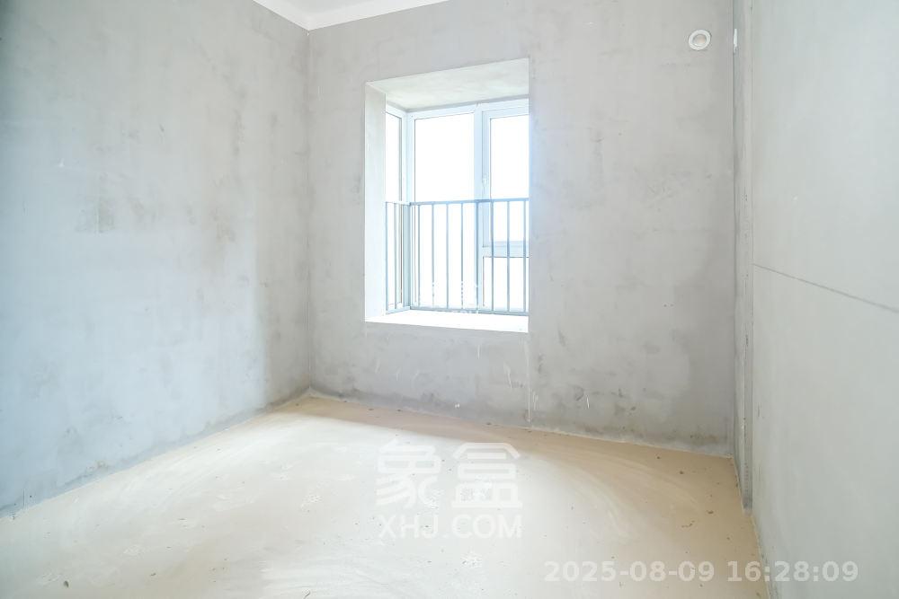 荣盛花语城  3室2厅2卫    1000.0元/月室内图