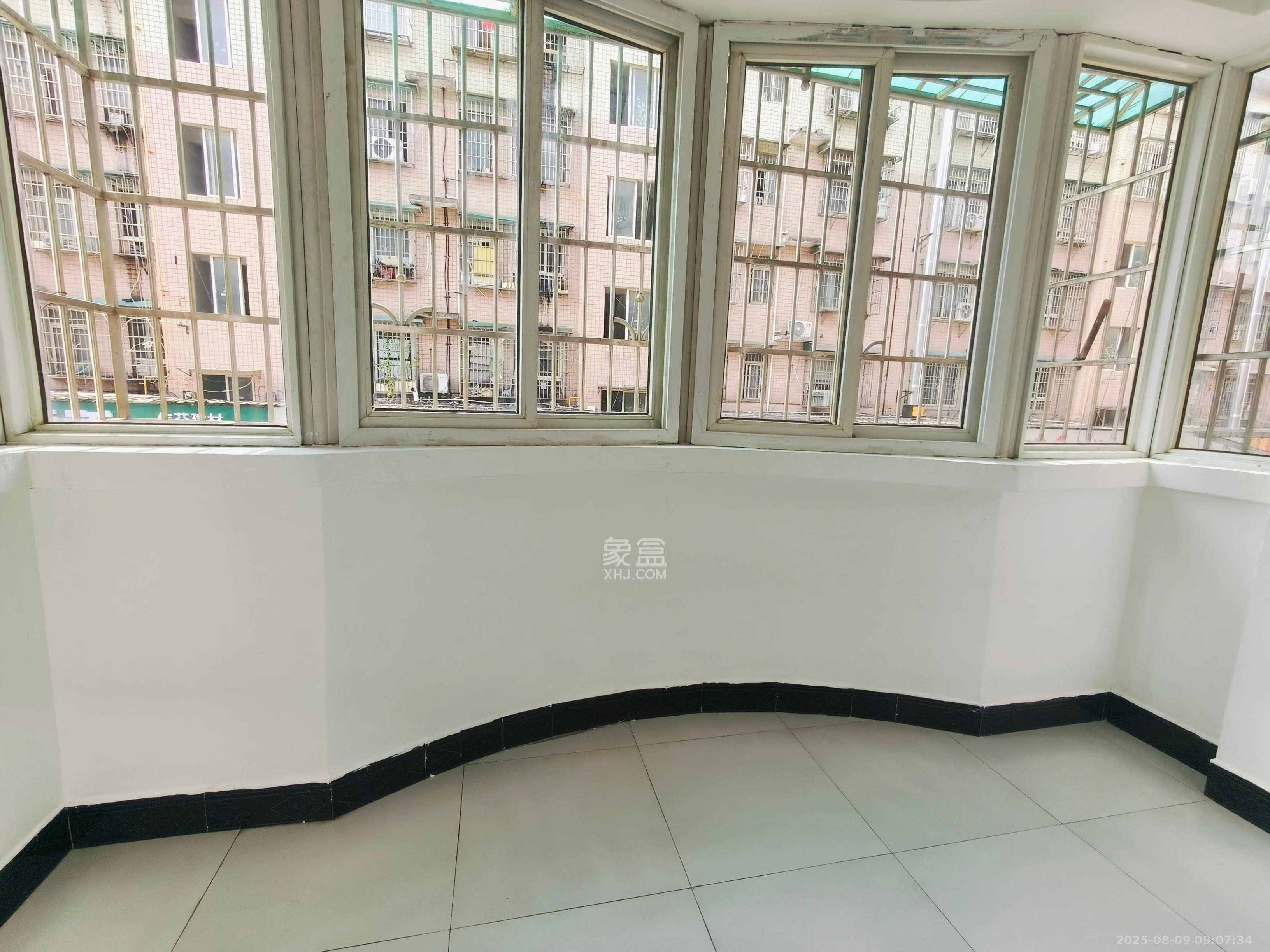 高桥社区高福星小区 2室1厅1卫 1800.0元/月 高桥社区高福星小区 2室1厅1卫 1800.0元/月室内图