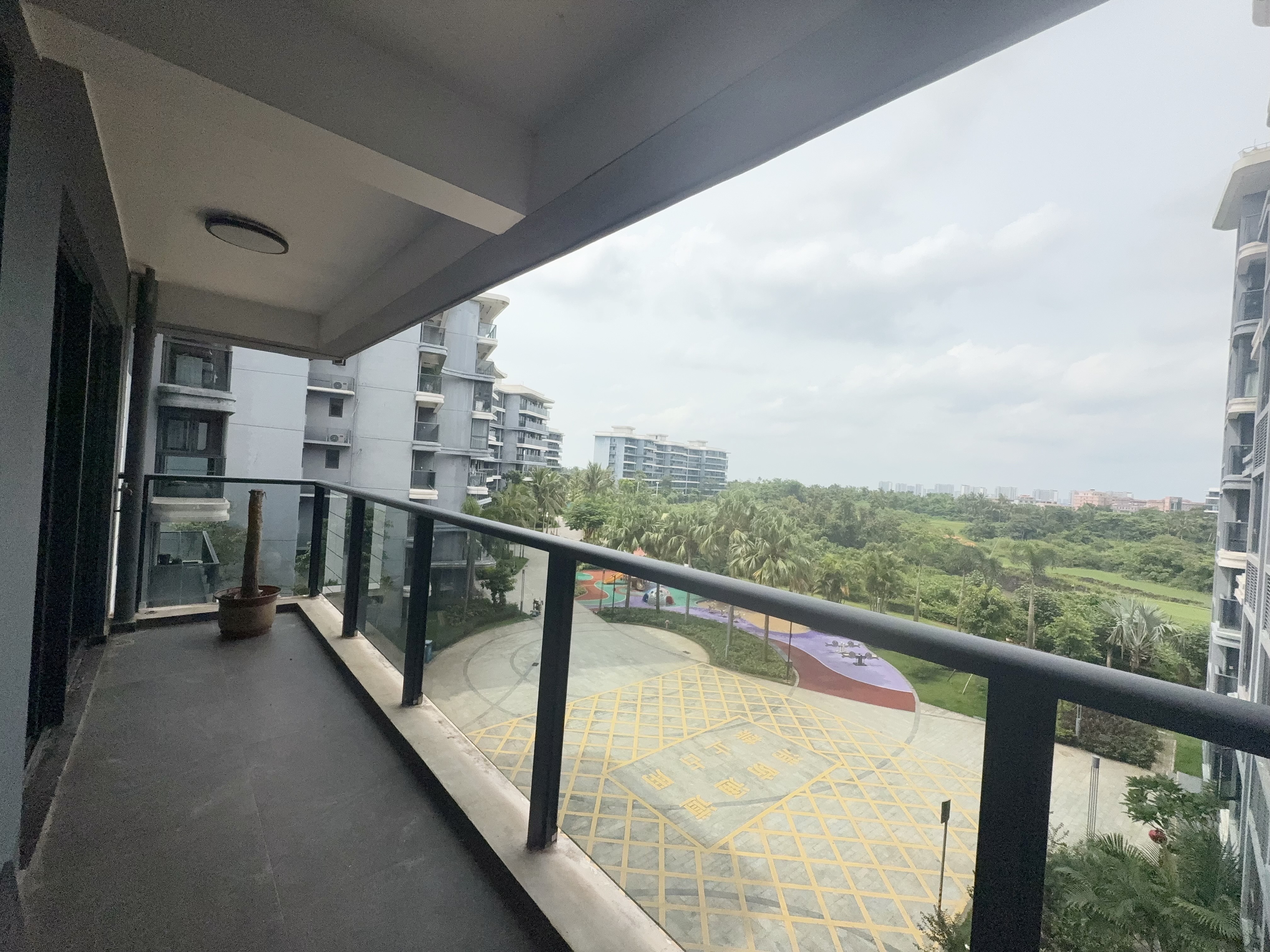 观澜湖-君悦公馆  3室2厅2卫    2000.0元/月 观澜湖-君悦公馆  3室2厅2卫    2000.0元/月室内图