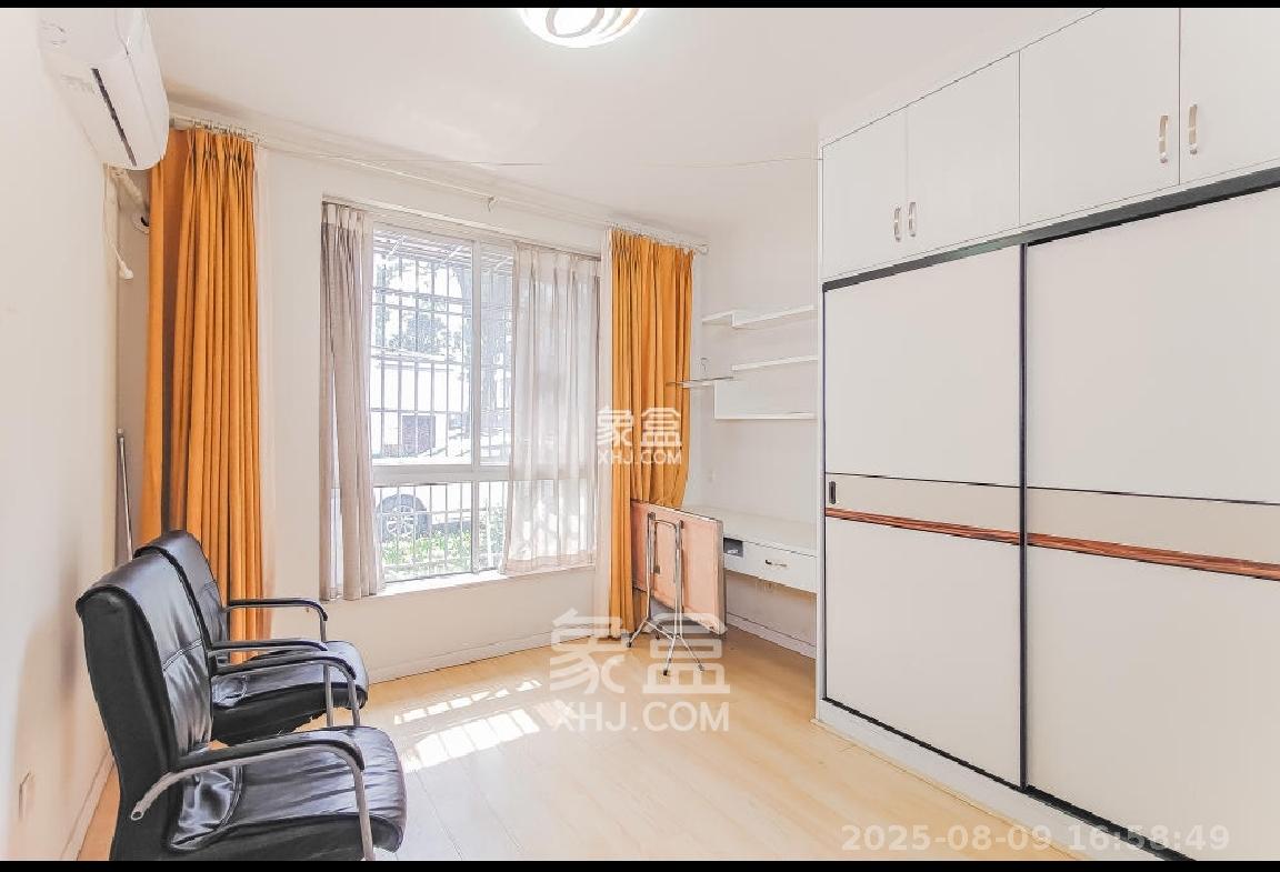 省政府机关梓园住宅区  2室2厅1卫    2800.0元/月 省政府机关梓园住宅区  2室2厅1卫    2800.0元/月室内图