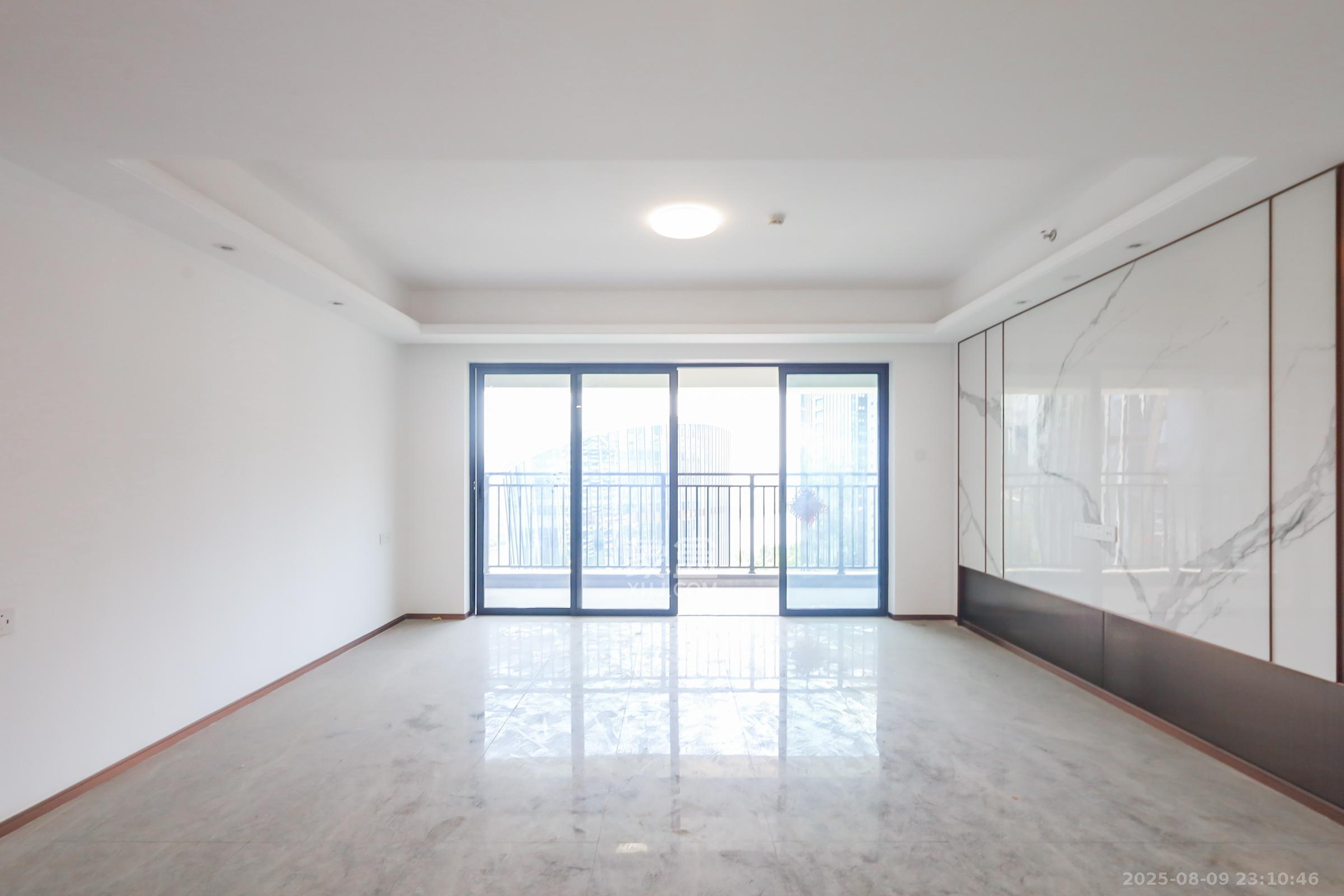 滨江府1913  4室2厅3卫    420.0万 滨江府1913  4室2厅3卫    420.0万