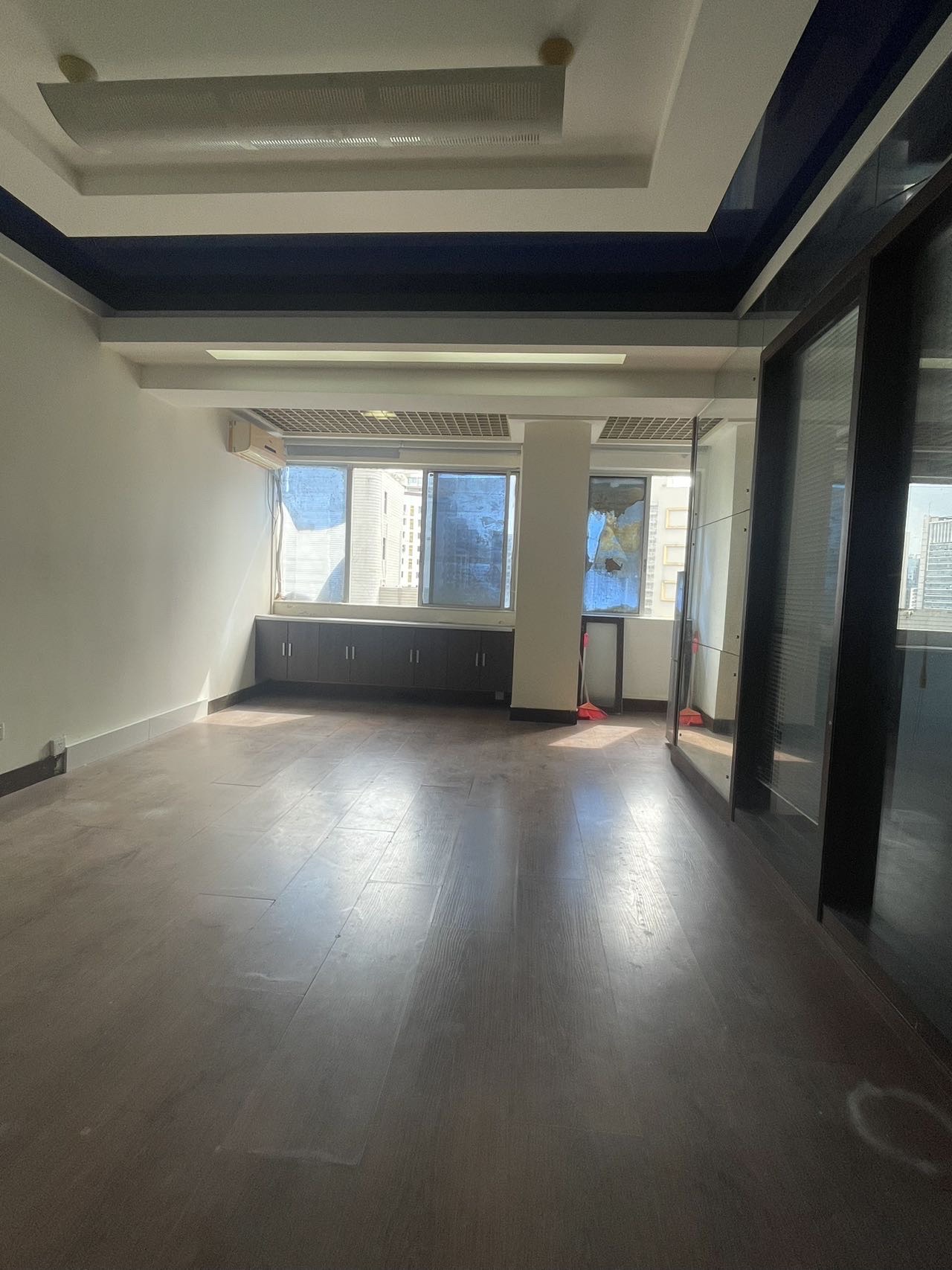 金茂大厦 1室2厅1卫 53.8万 金茂大厦 1室2厅1卫 53.8万户型图