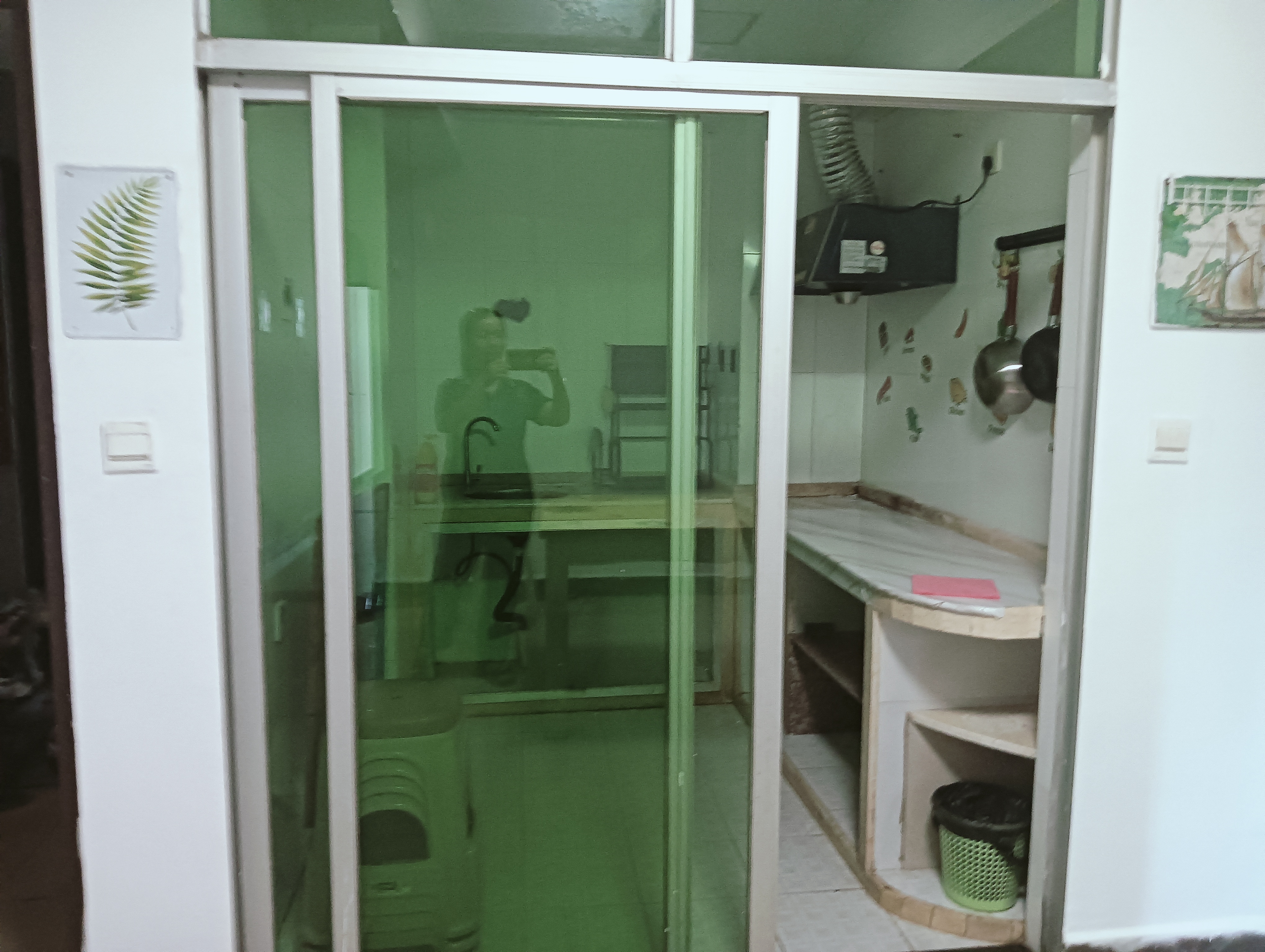 凤翔大厦 1室0厅0卫 1600.0元/月 凤翔大厦 1室0厅0卫 1600.0元/月室内图