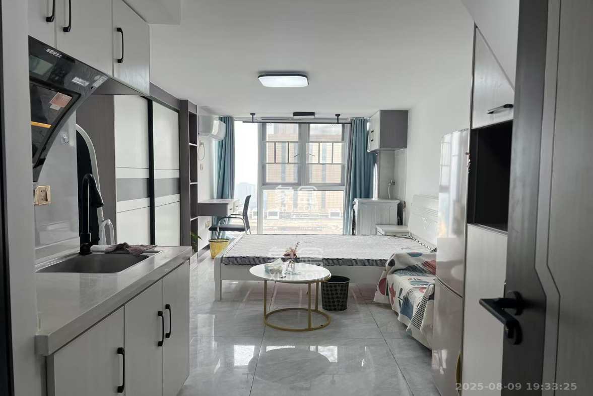 金地中交麓谷香颂(金地中交雅苑)  1室1厅1卫    1300.0元/月 金地中交麓谷香颂(金地中交雅苑)  1室1厅1卫    1300.0元/月室内图